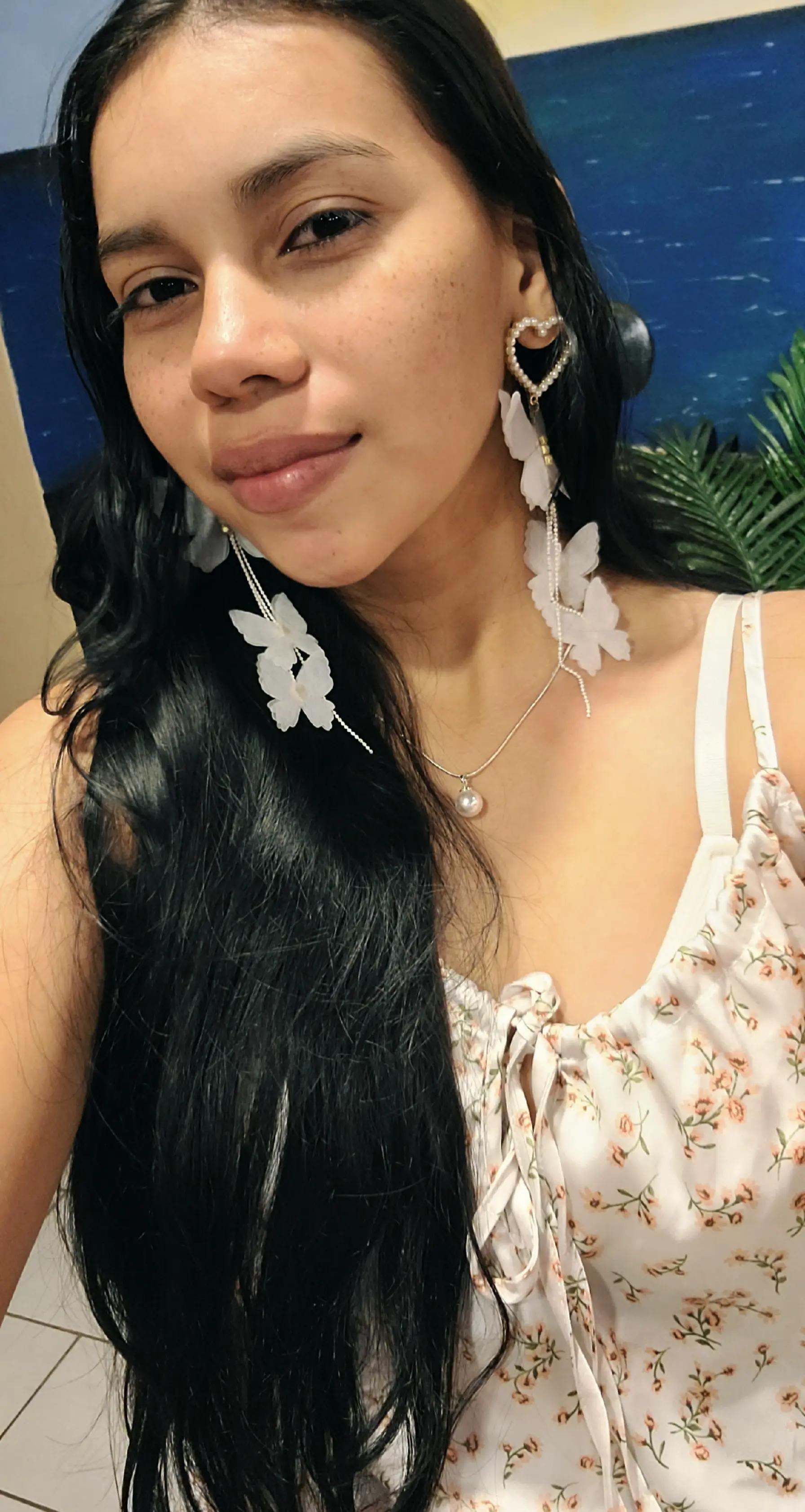 @BessyAndrades