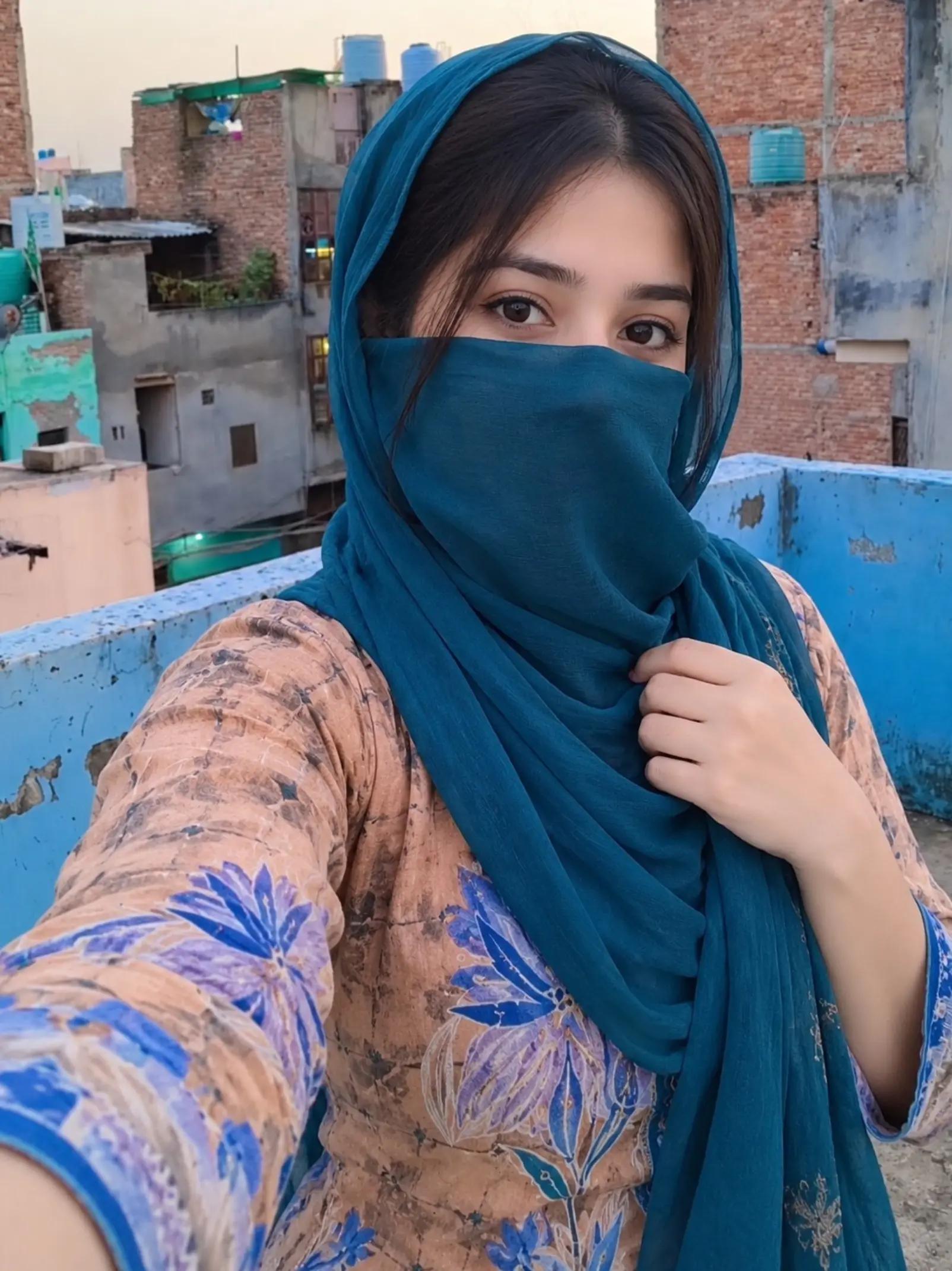 @Zeenat Ansari زینت انصا ری