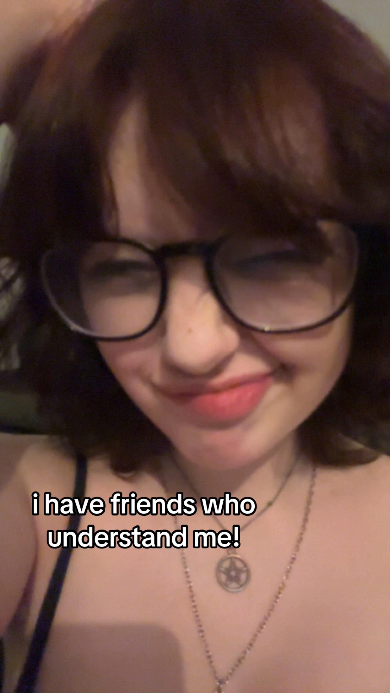@izzy daisy
