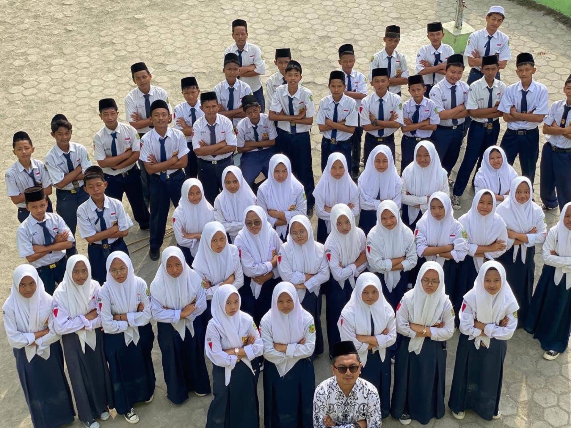 @Pesantren alhidayah Rawamerta