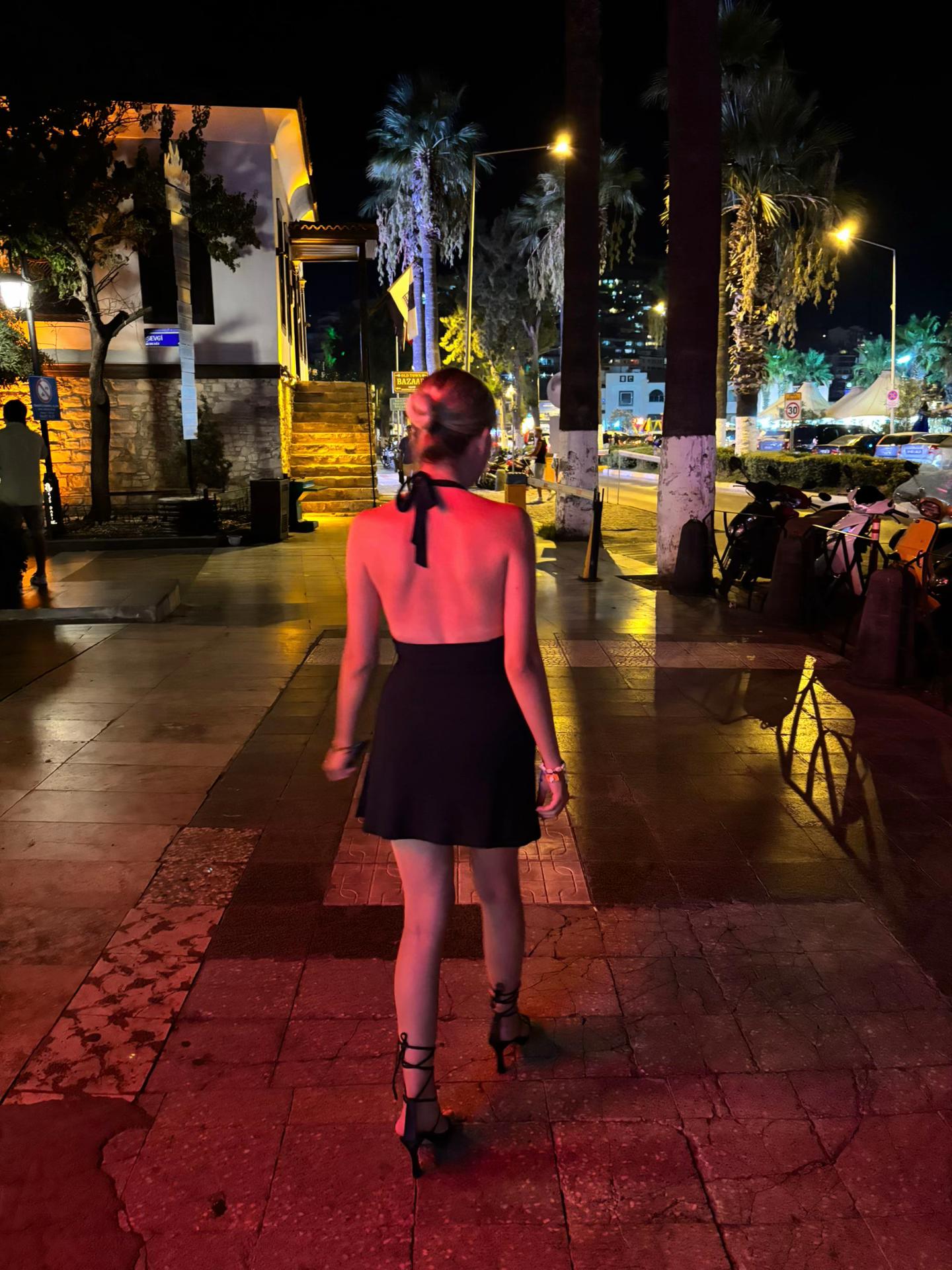 @Liv.clk