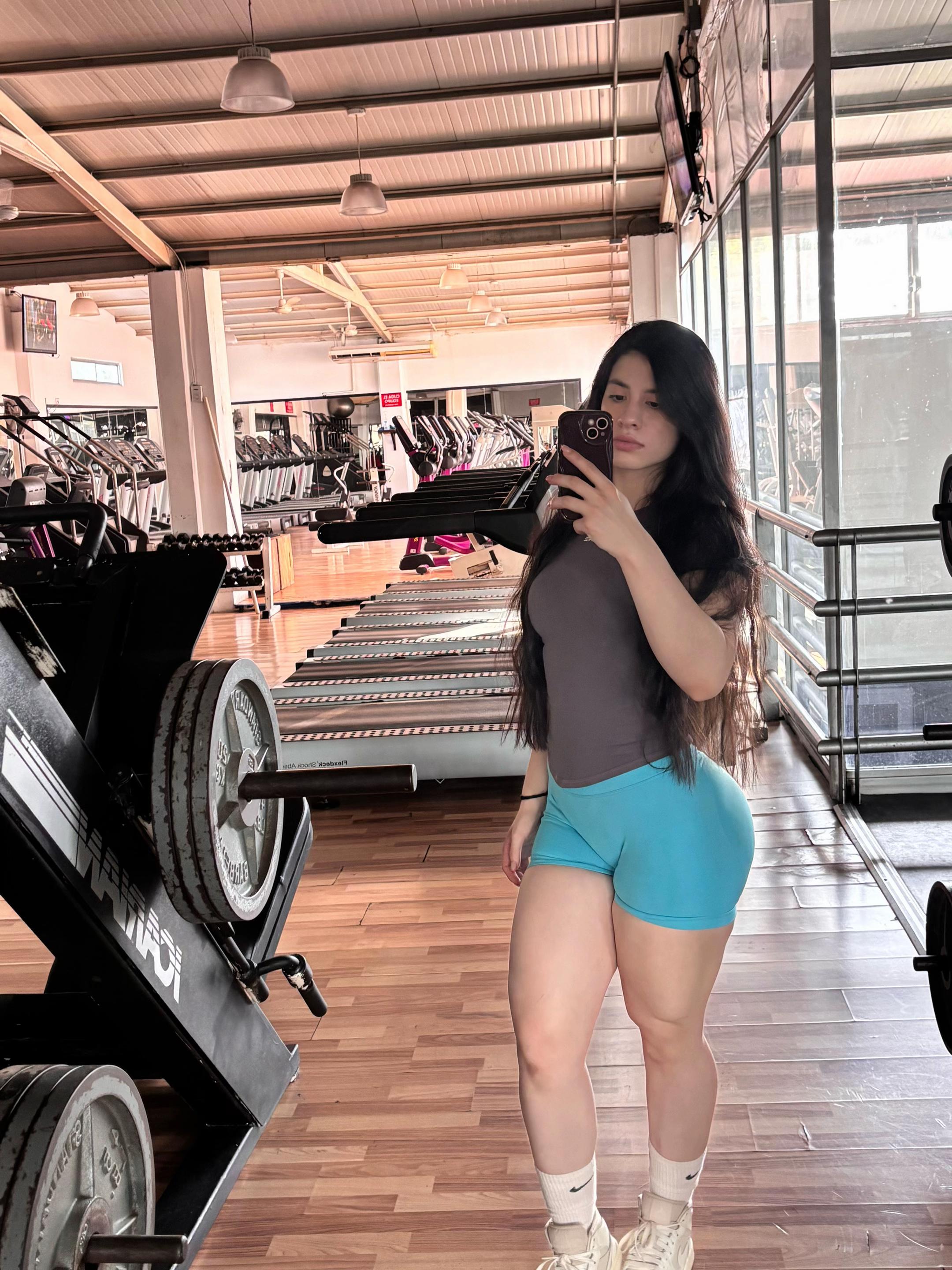 @Yoanna Hubbard991