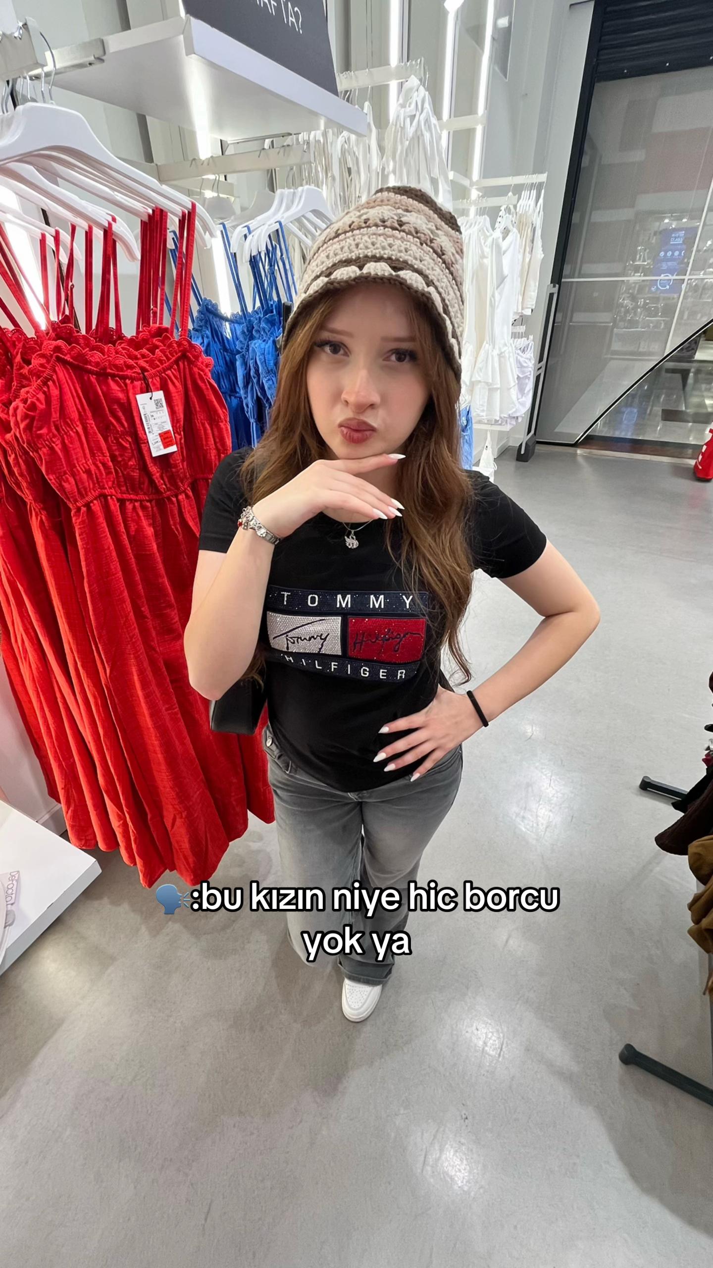 @𝑒𝑠𝑟𝑎⋆