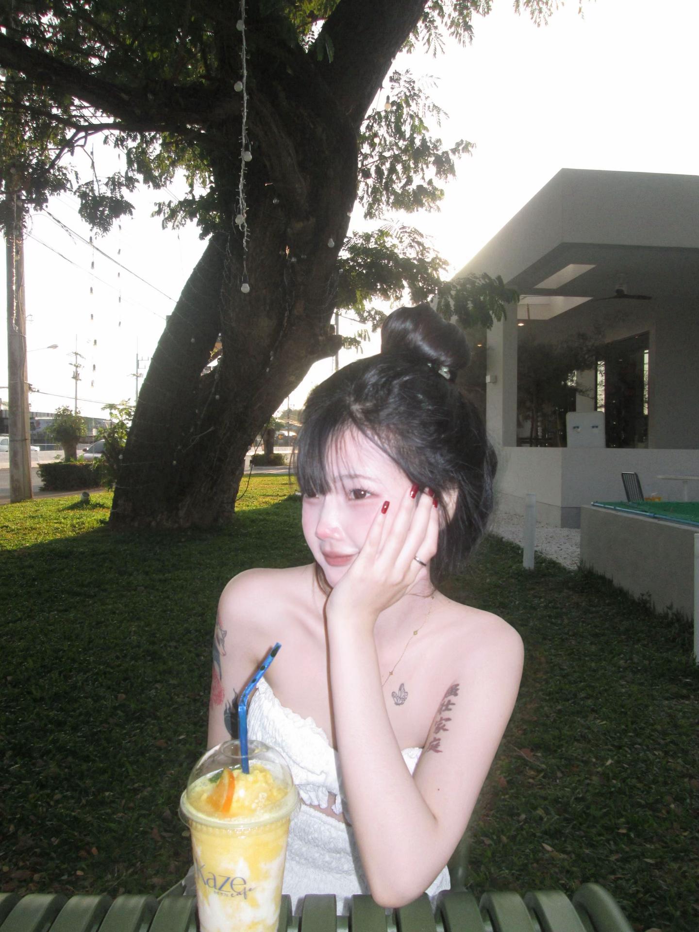@Apisara