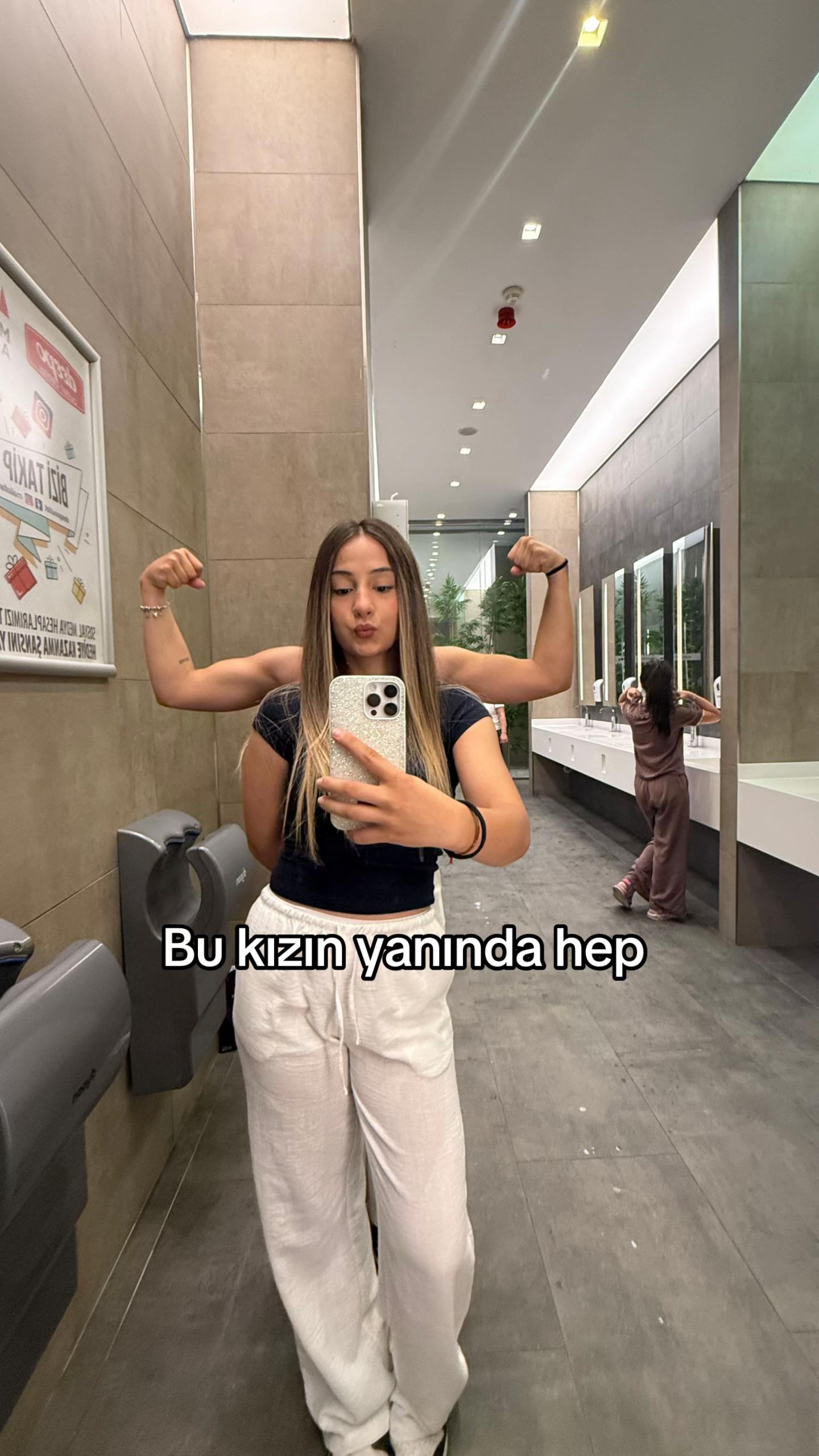 @Elif Tanrıverdi