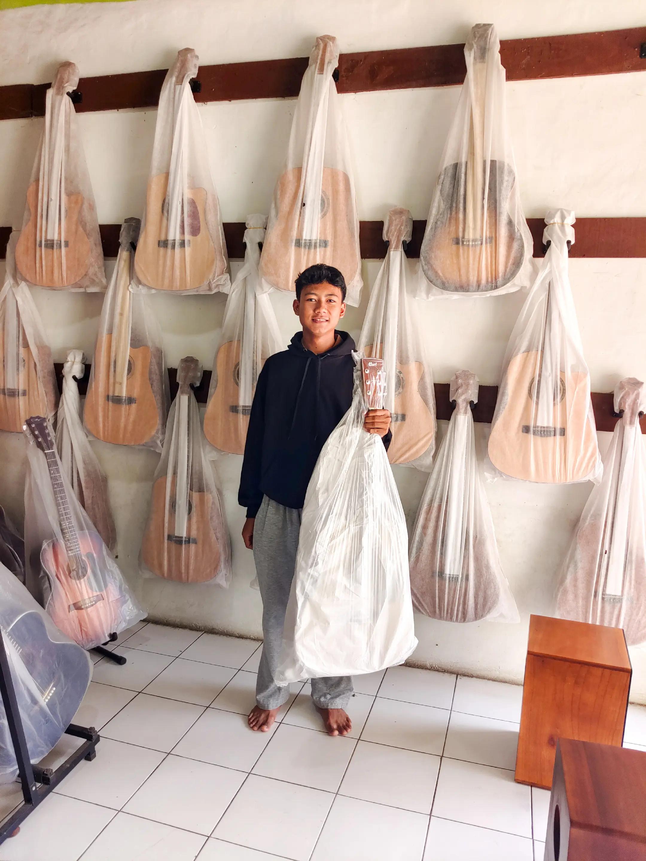 @Hanung Gitar Purwakarta