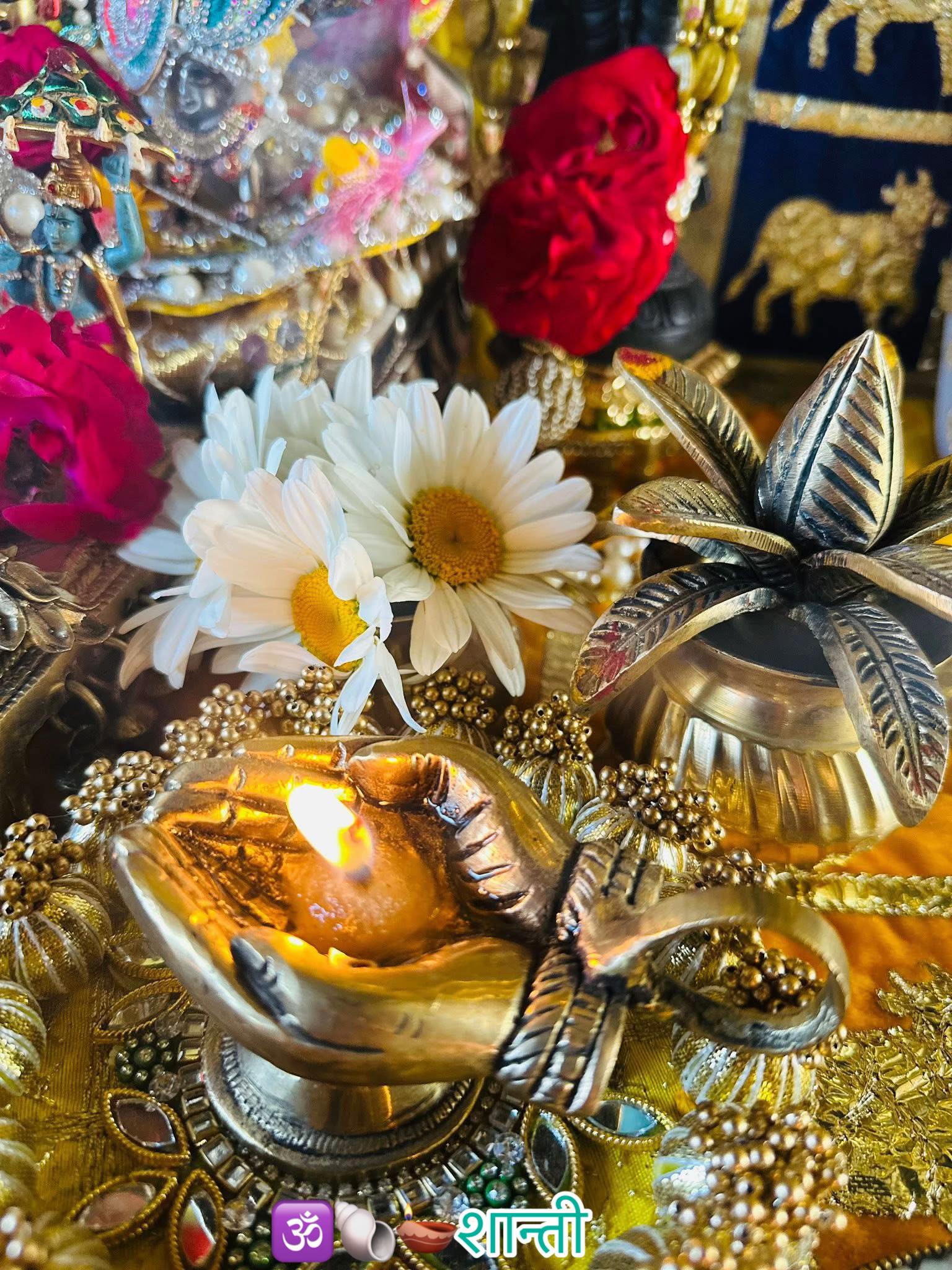@📿ॐदिव्यत्रिपूरा आनंद गुरुमाँ