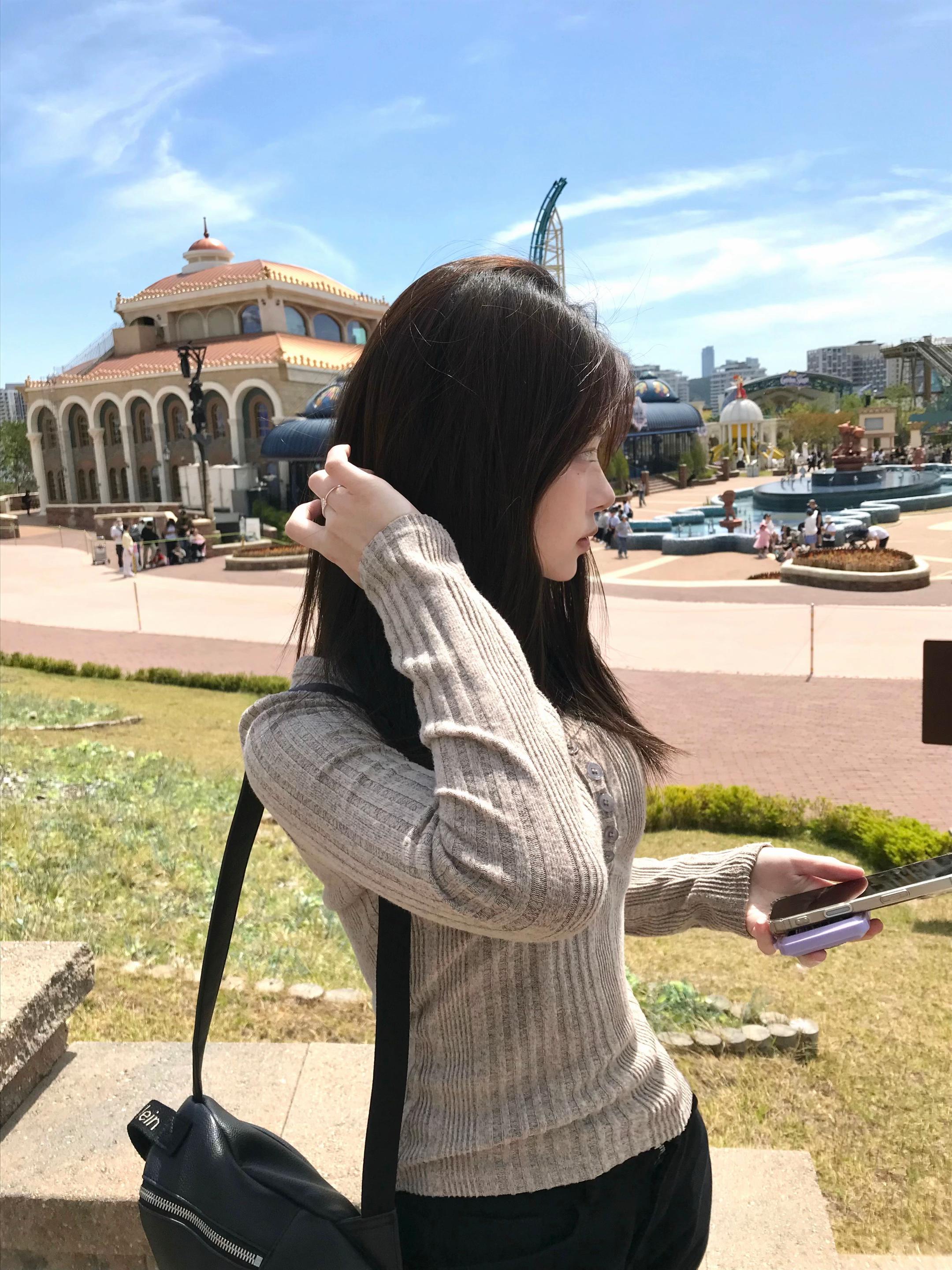 @지윤