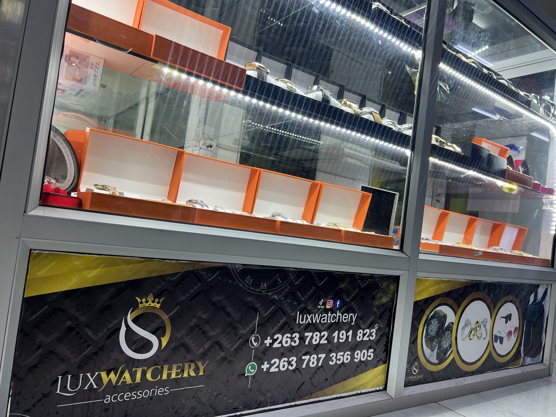 @luxwatchery🇿🇼🇿🇼