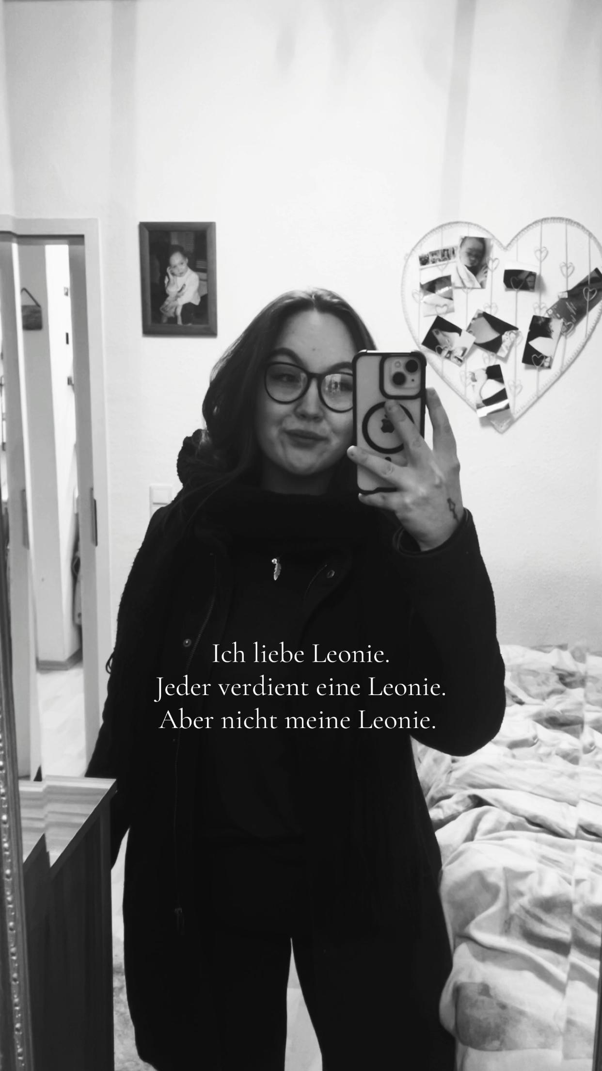 @Gina - Marie 🦋