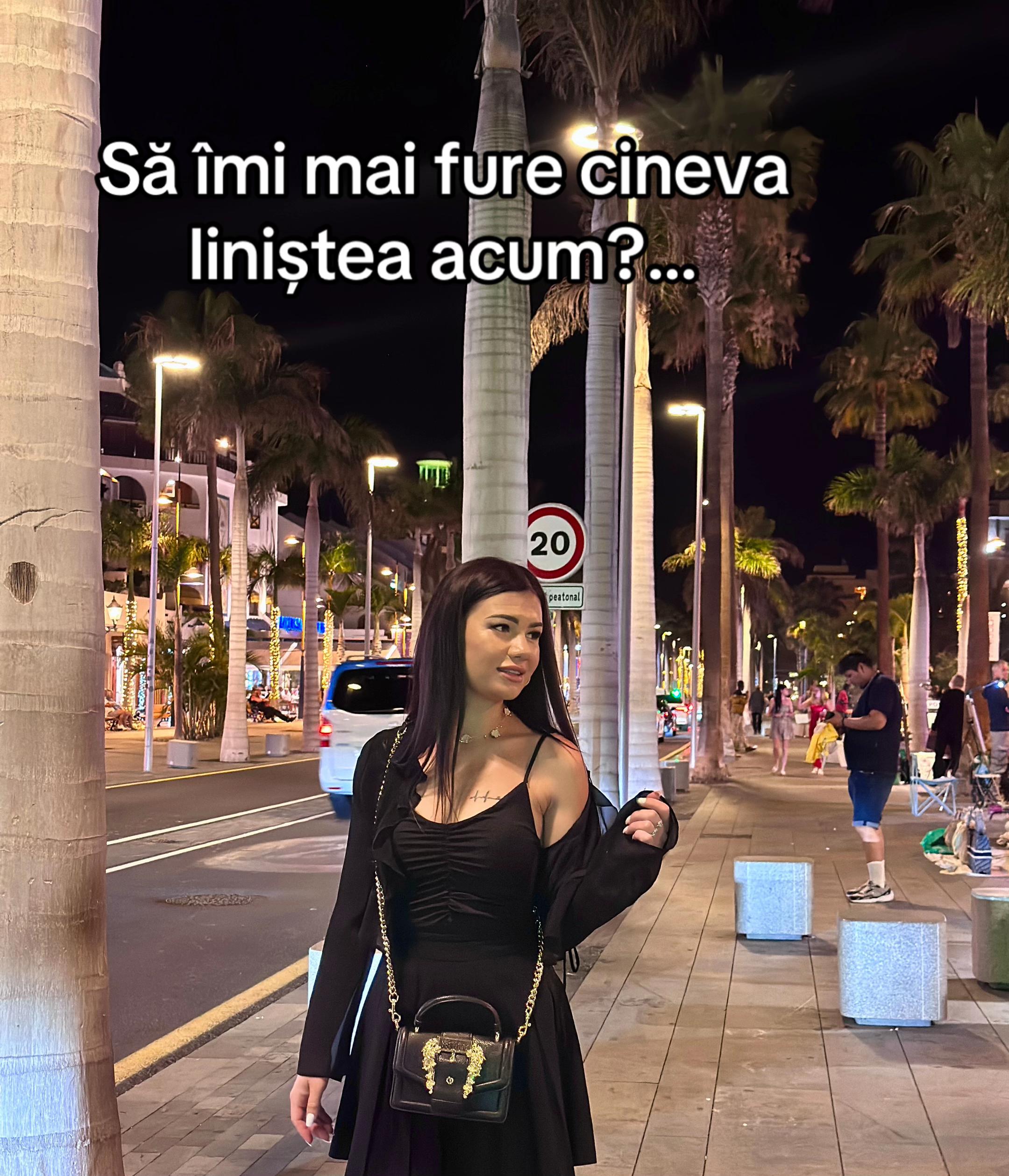@Adelina Elena