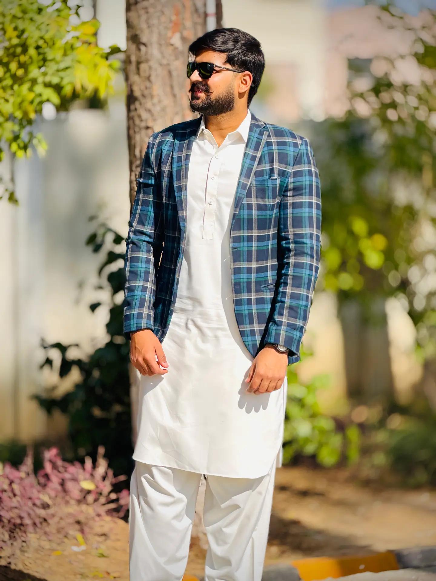 @Ali_Malik