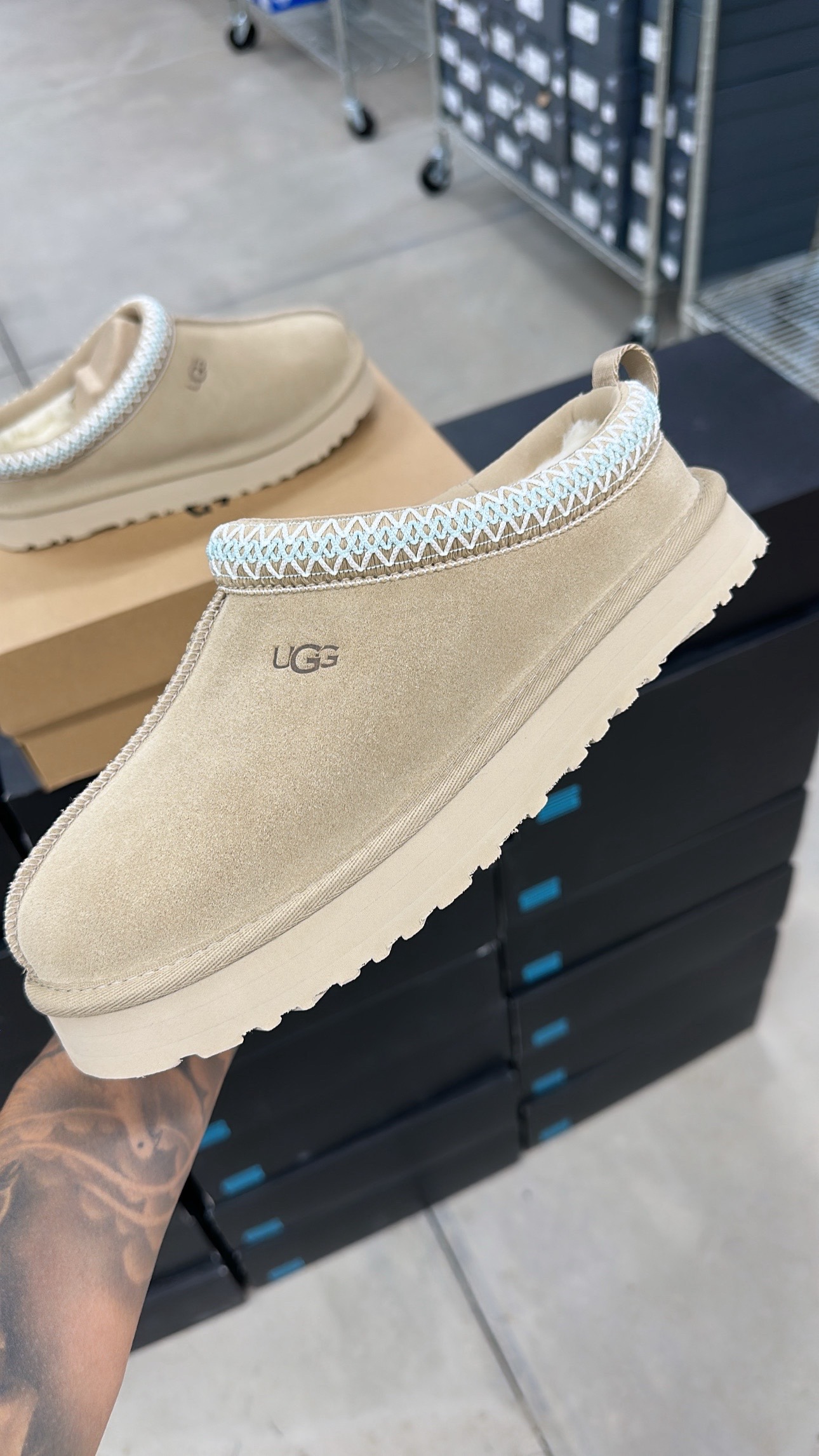 @levelupkickz