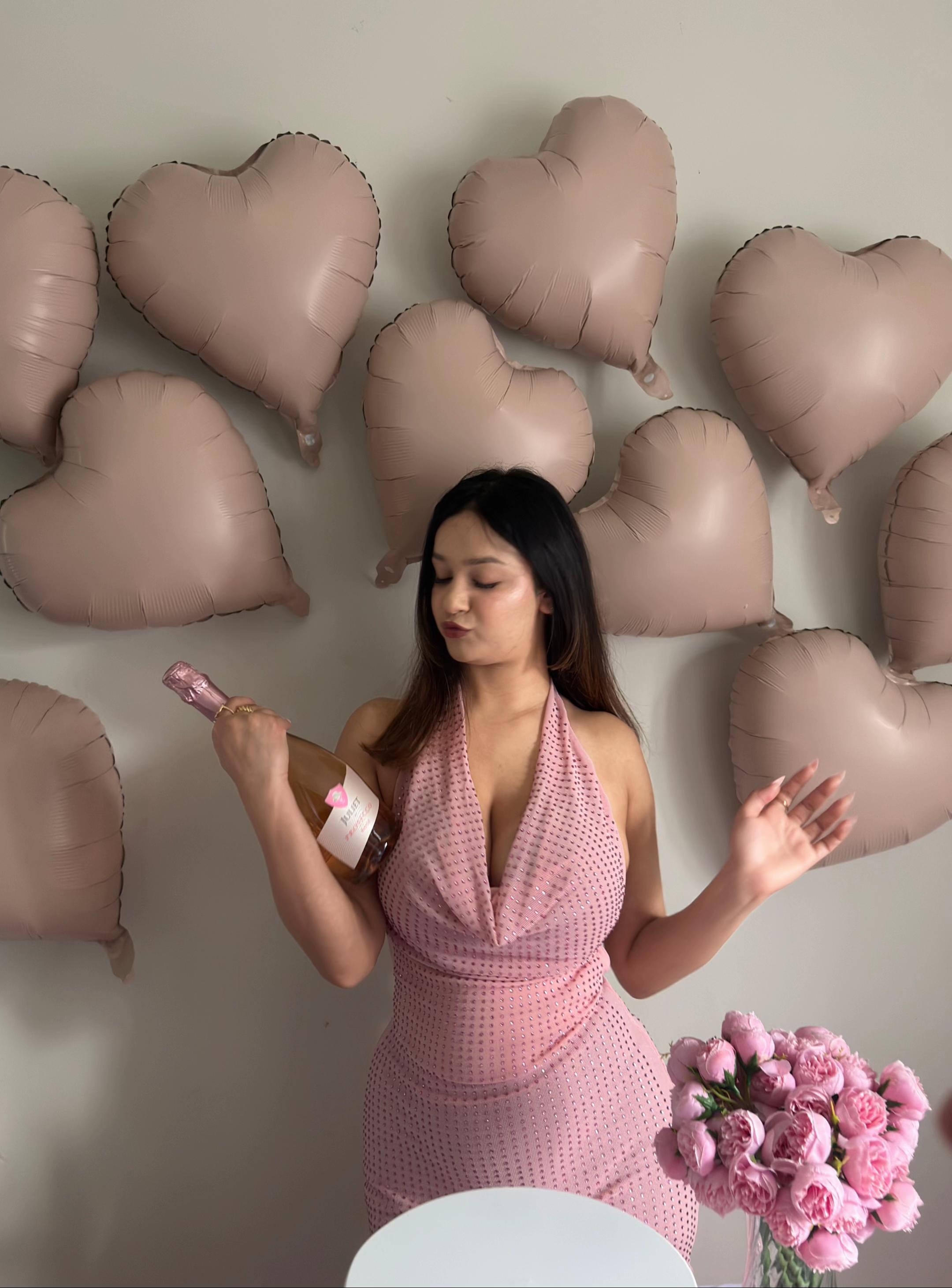 @bbg.awzeeta