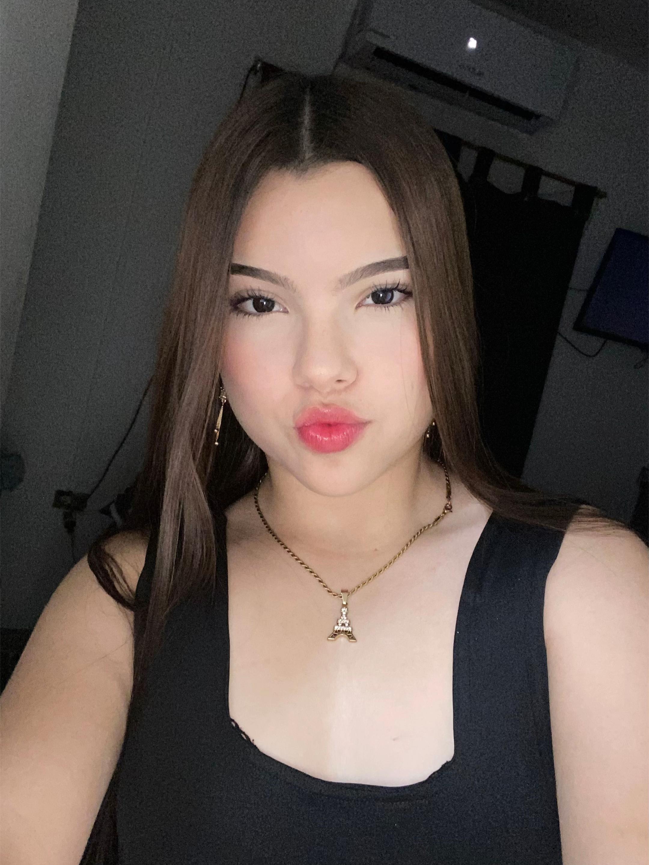 @Anais