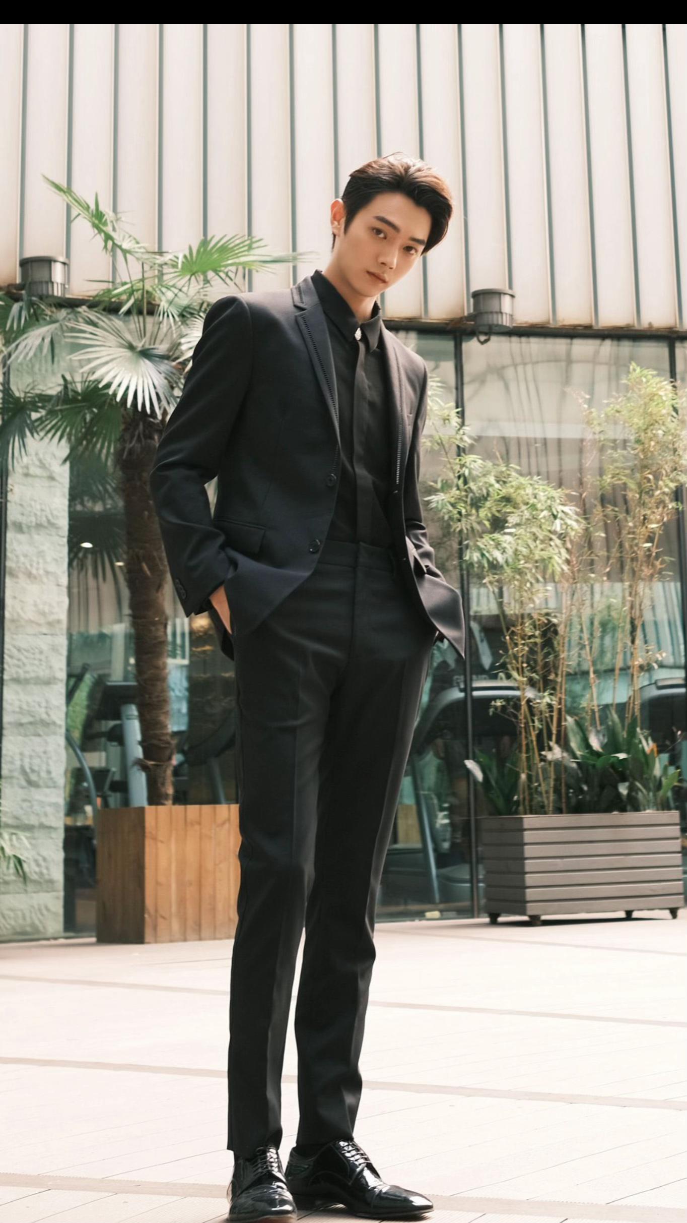 @Idให้โอกาสฉันหน่อย