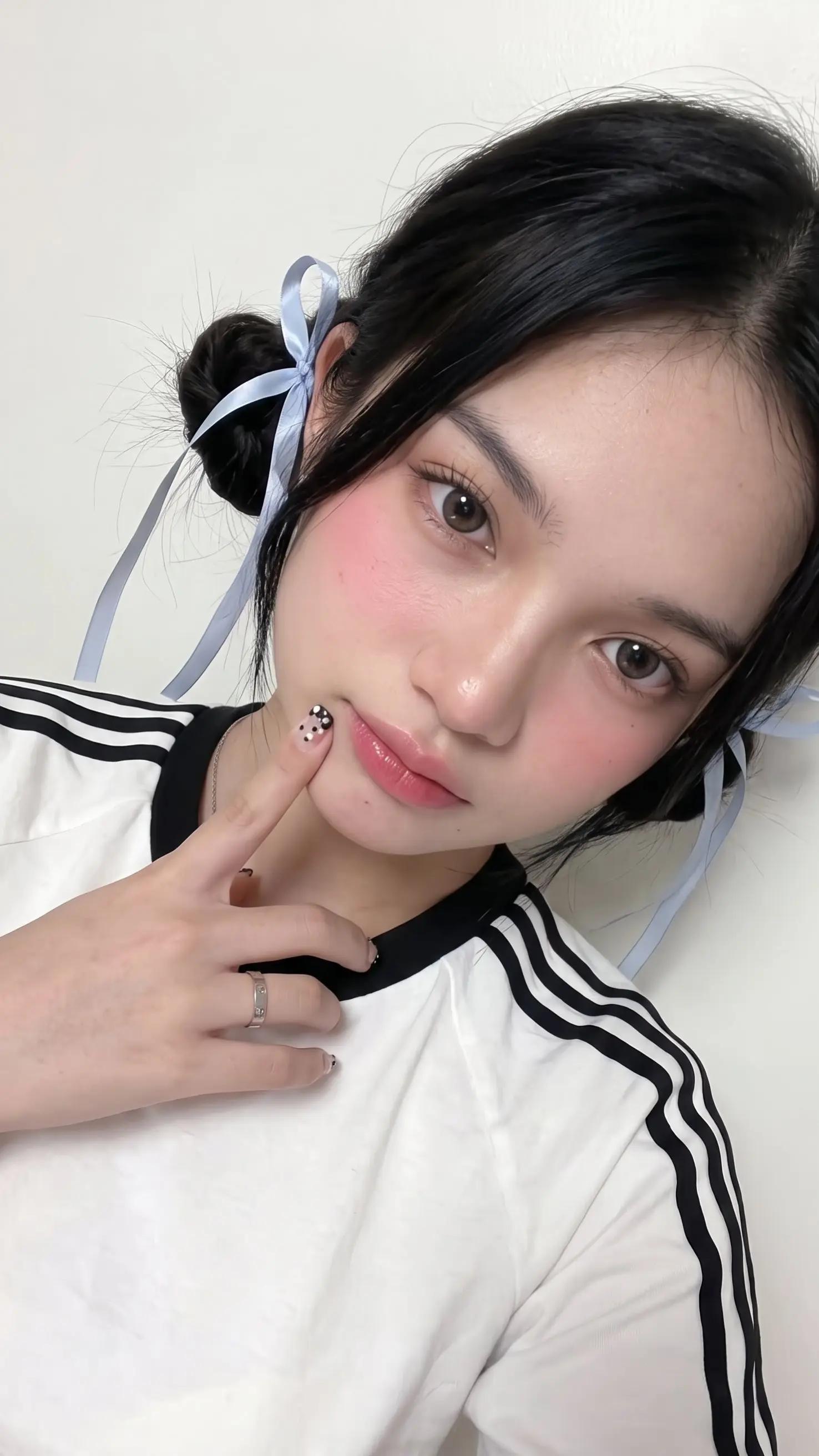 @flora0ne
