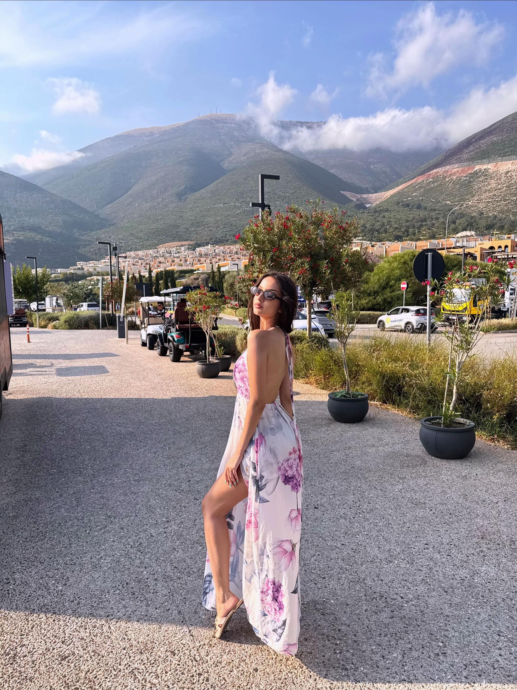 @helgadenaj