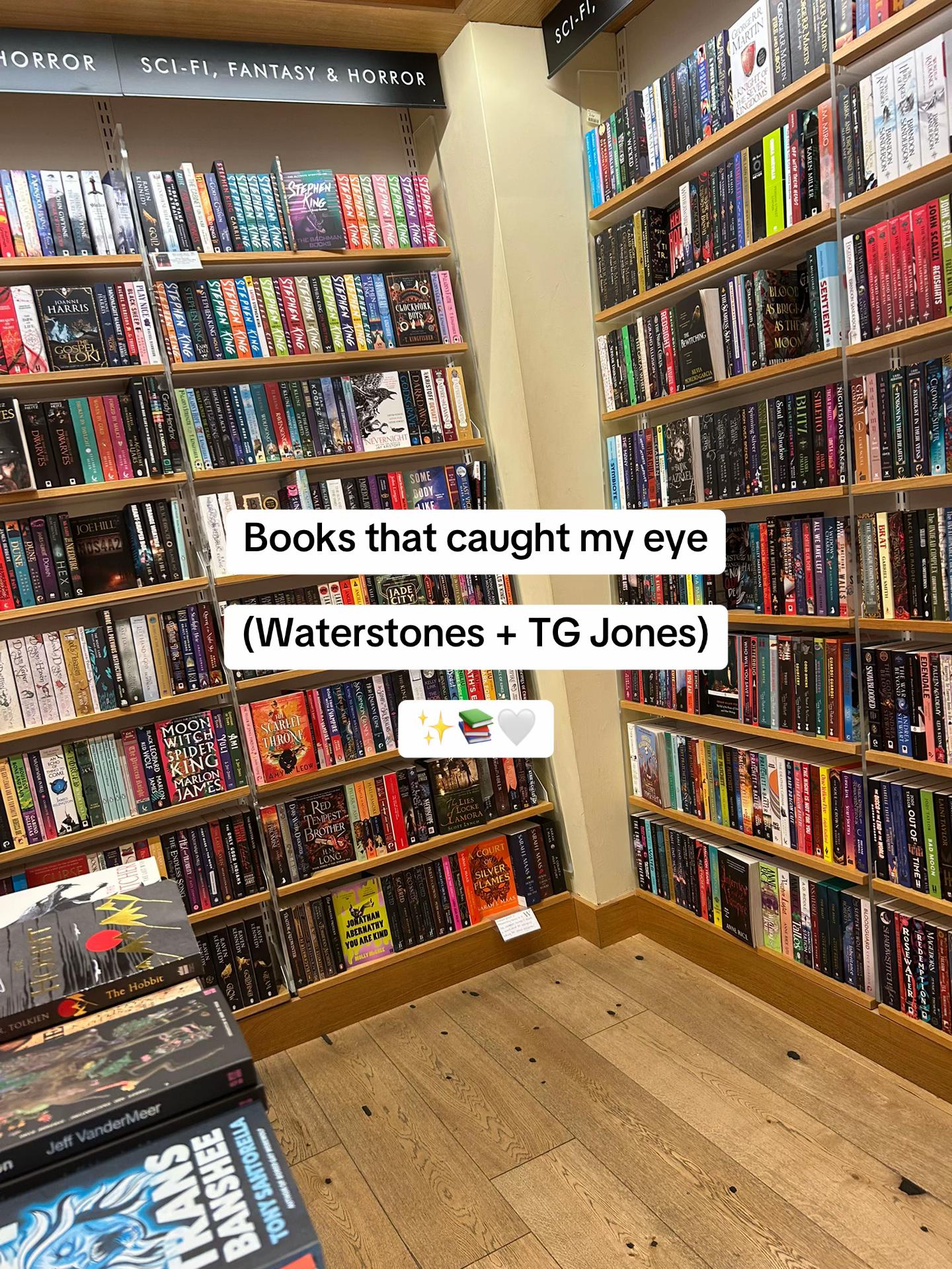 @Ellie Reads & Reacts 📚