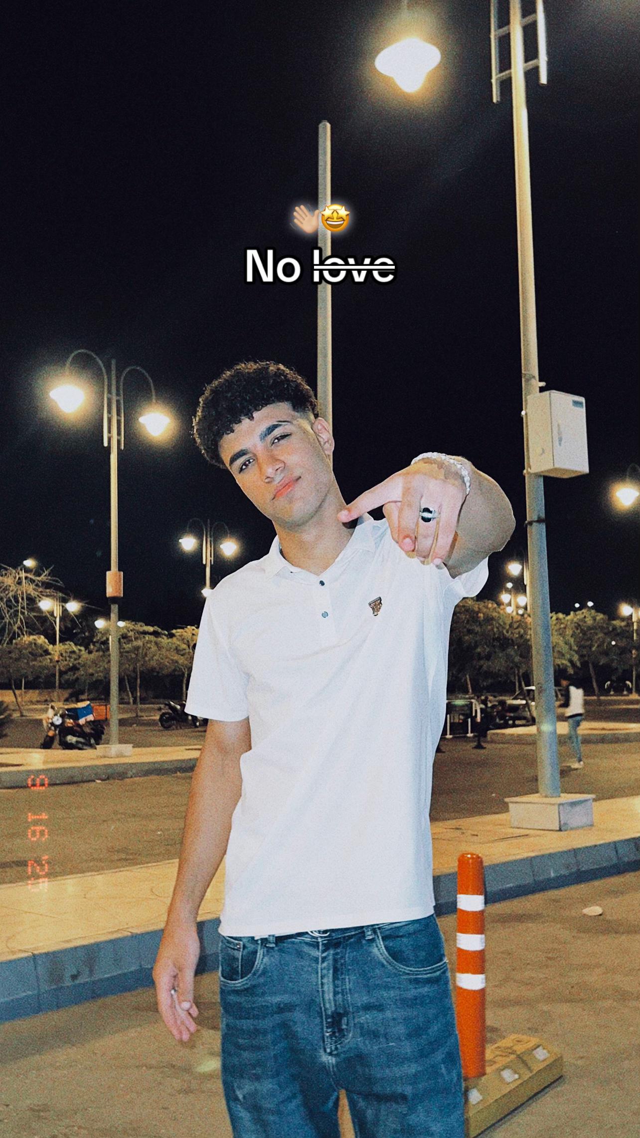 @𝓞𝓝𝓐𝓐🦅"