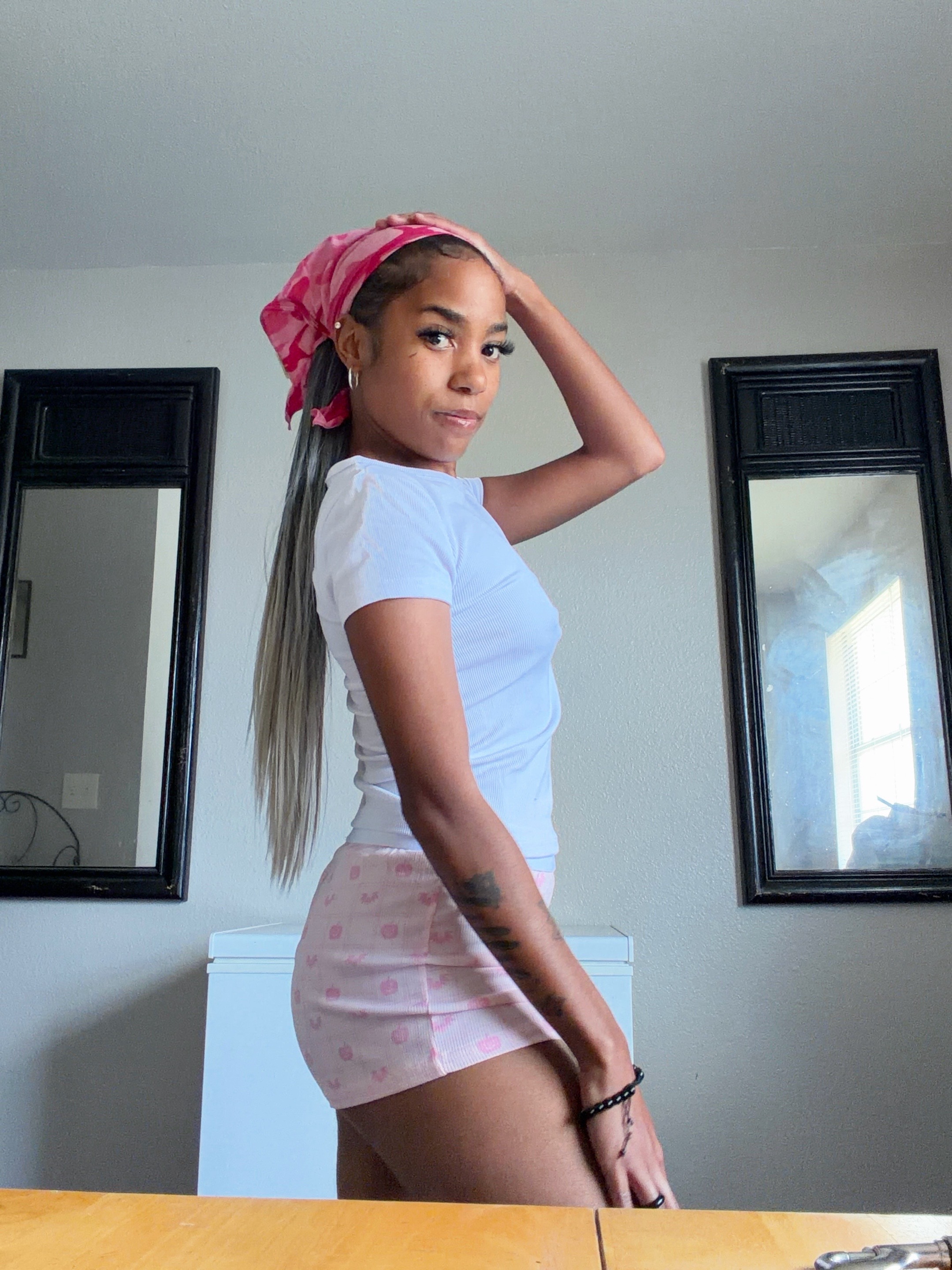 @Asia Garrett528