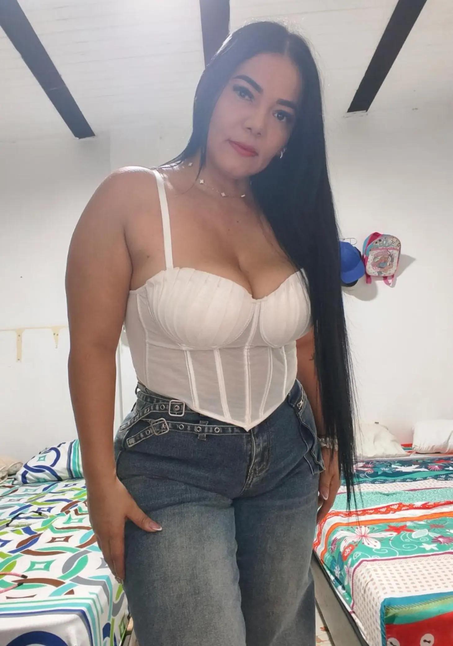 @AZ❤️👄