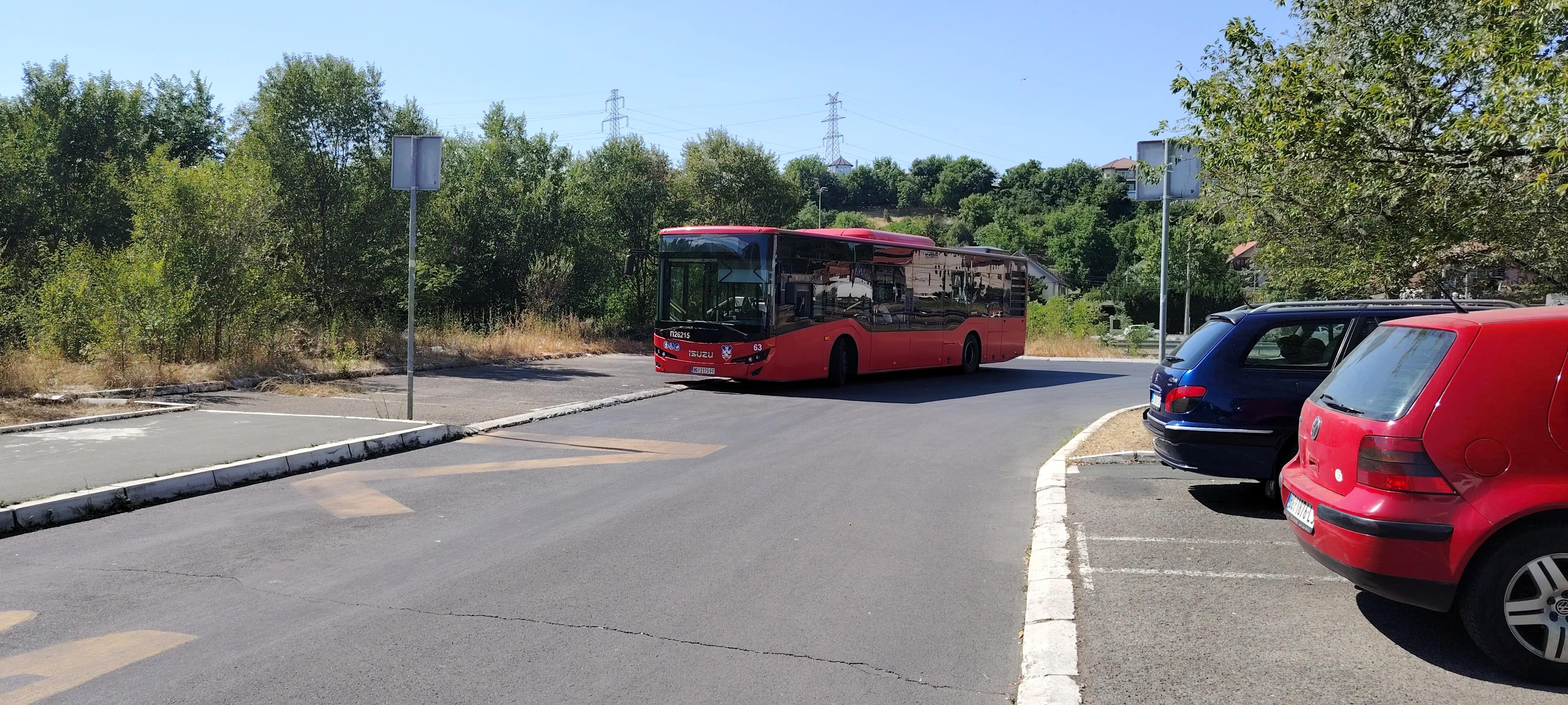 @Autobusi