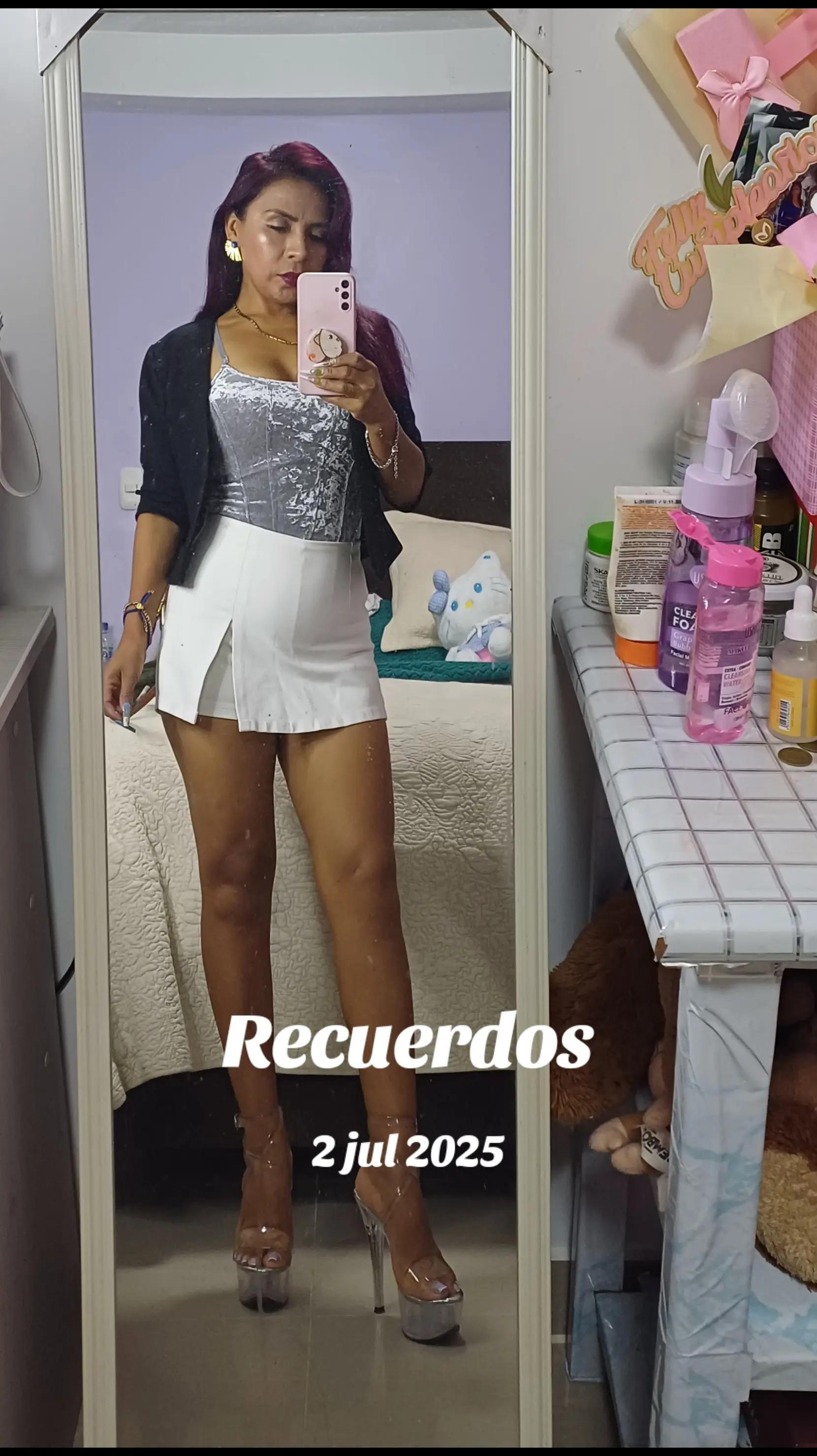 @EuM.C 🇵🇪❤️💅💫