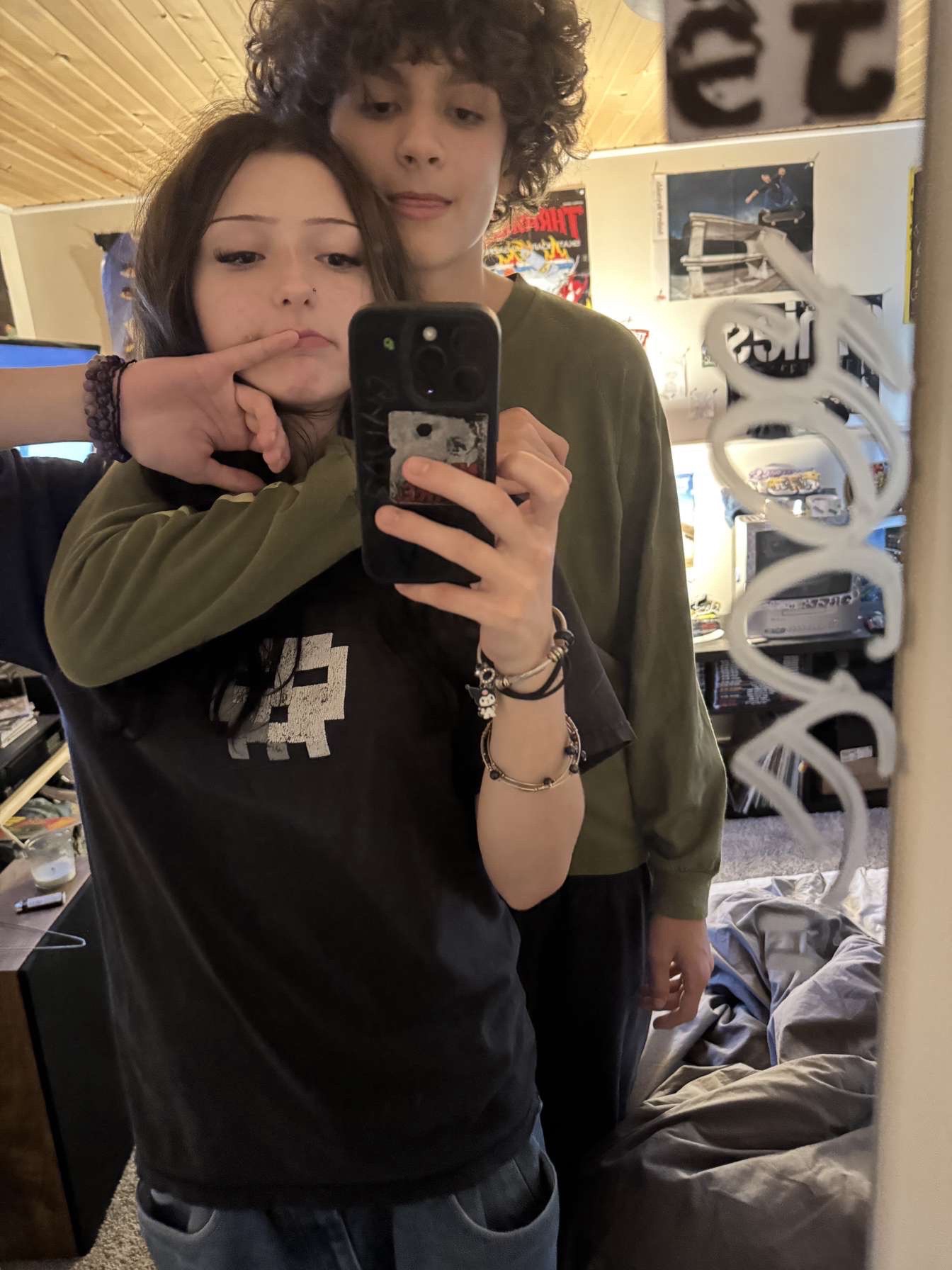 @♱