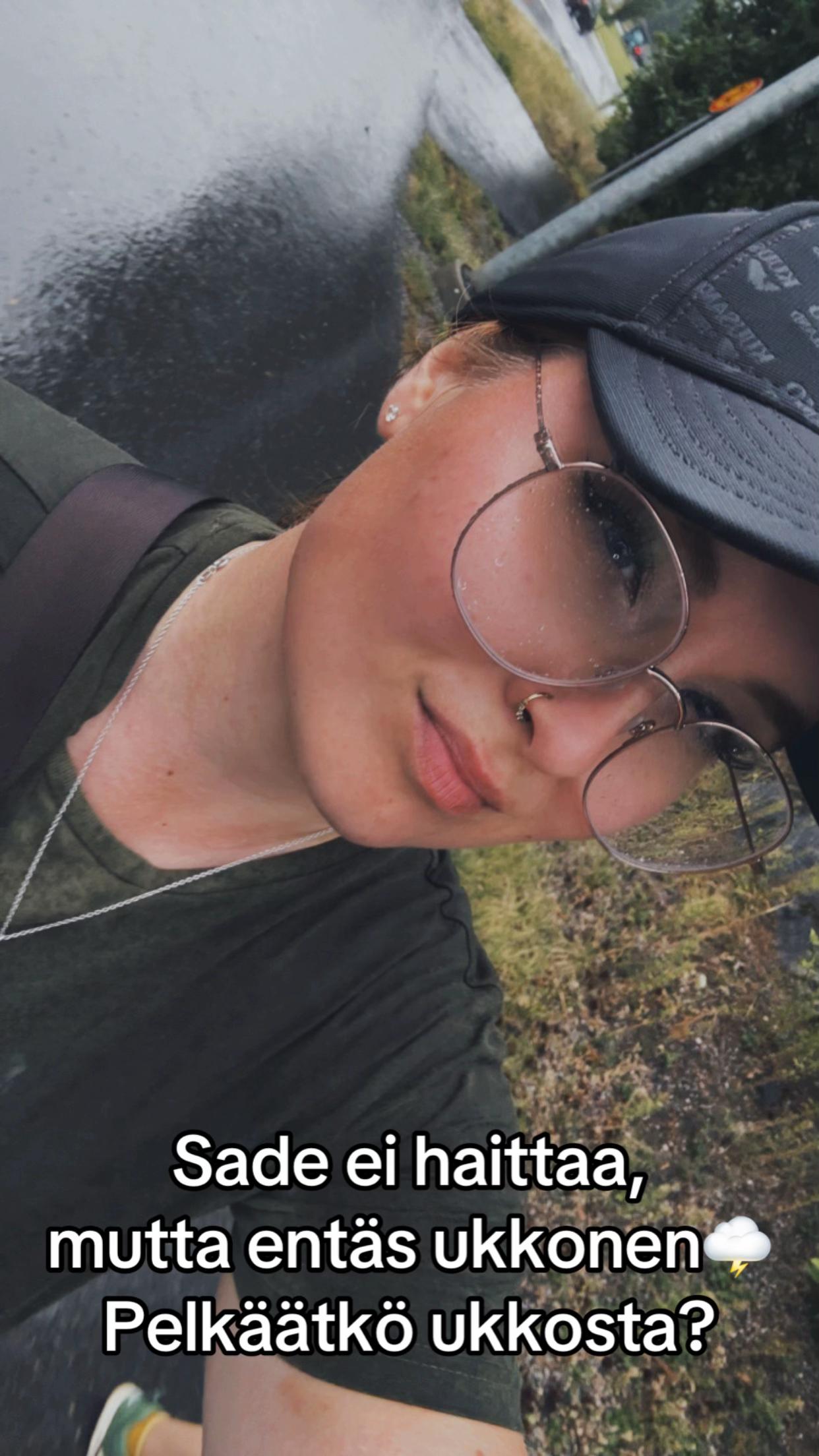 @Tinttu