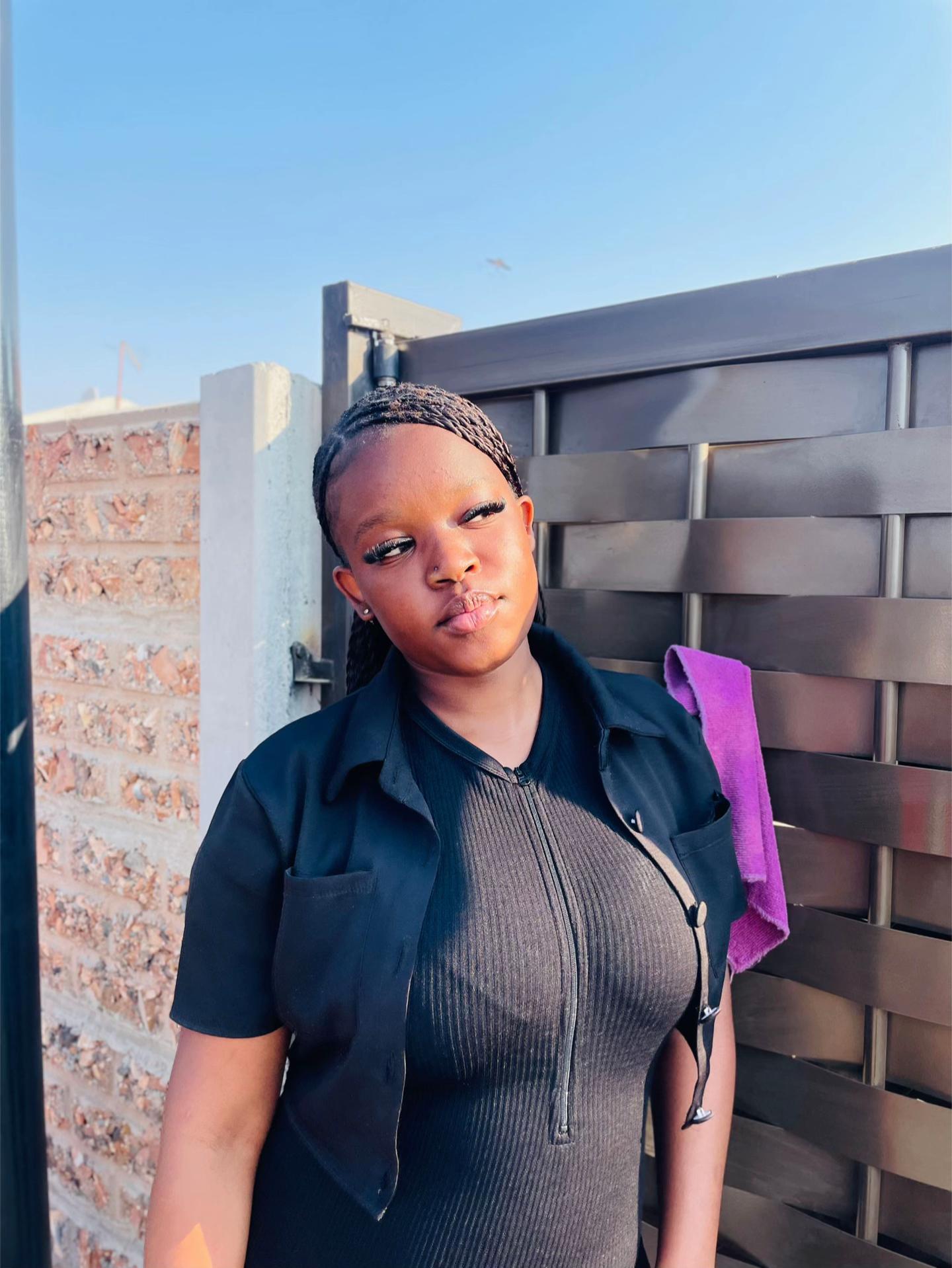 @Nonkanyezi🌟.