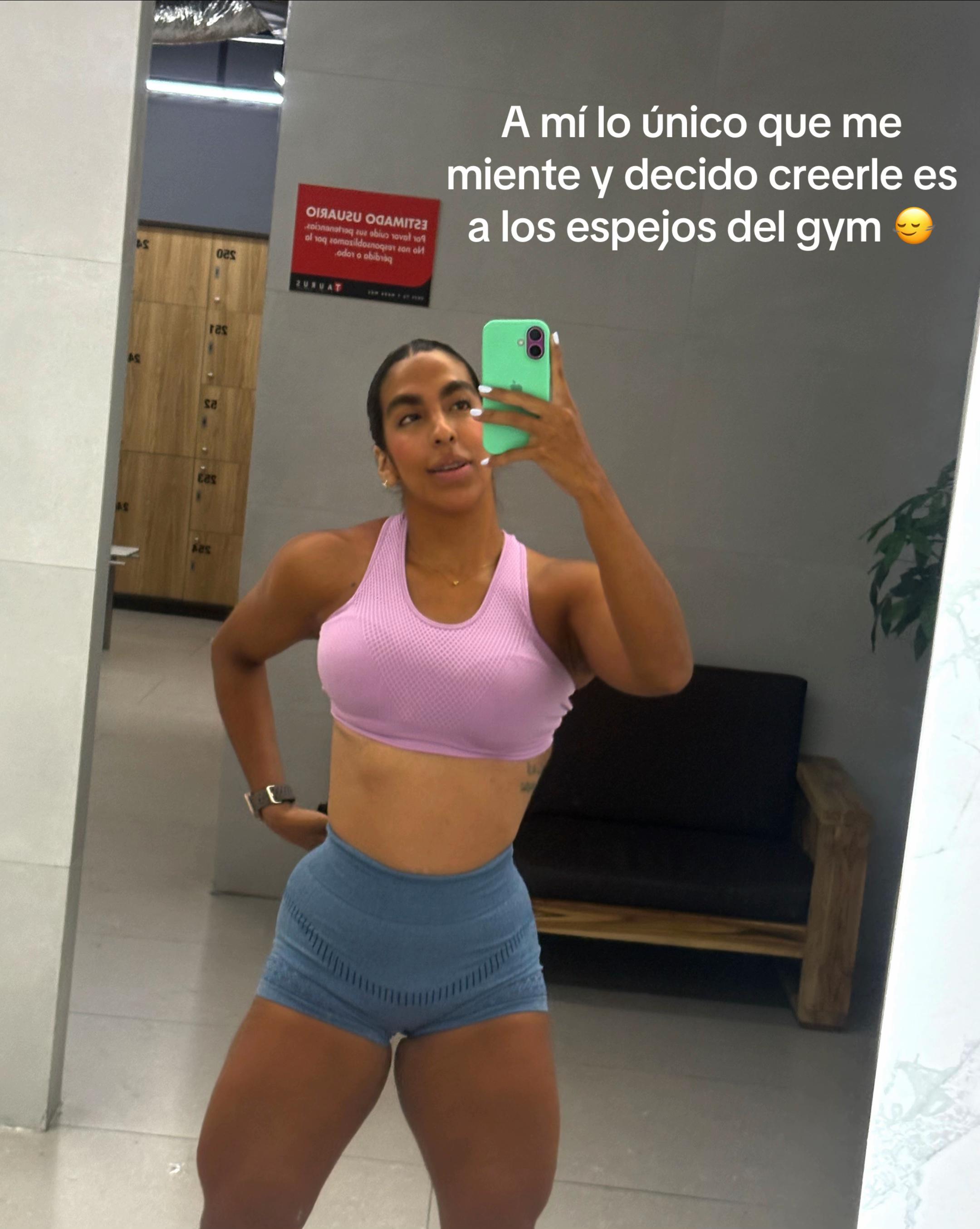 @Sof&iacute;a 🦋