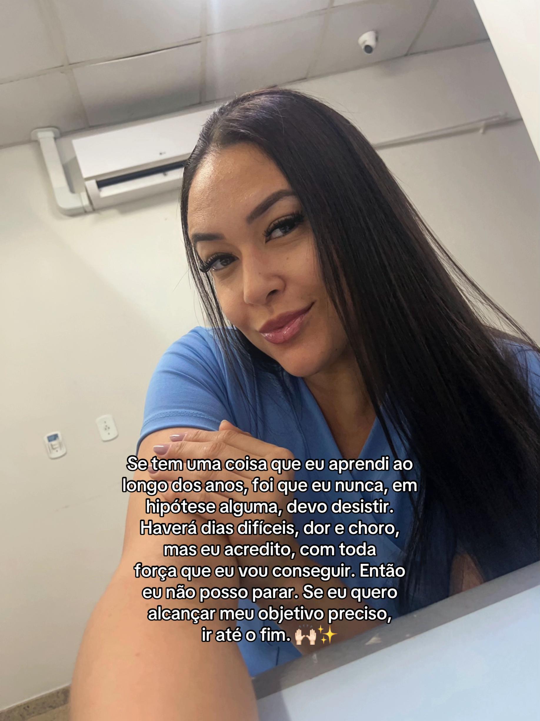 @Thais