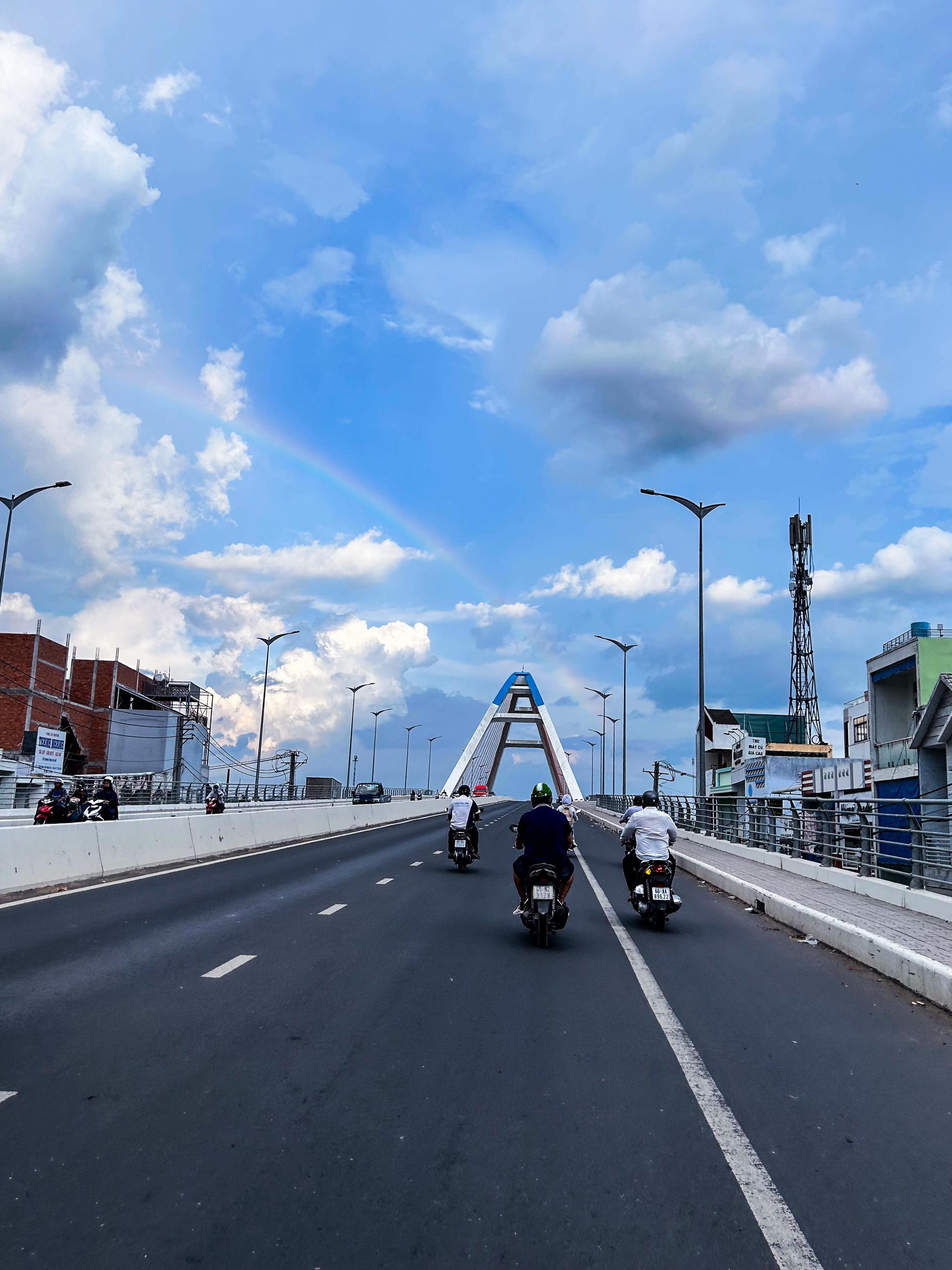 @Chú Tín Thợ Đụng