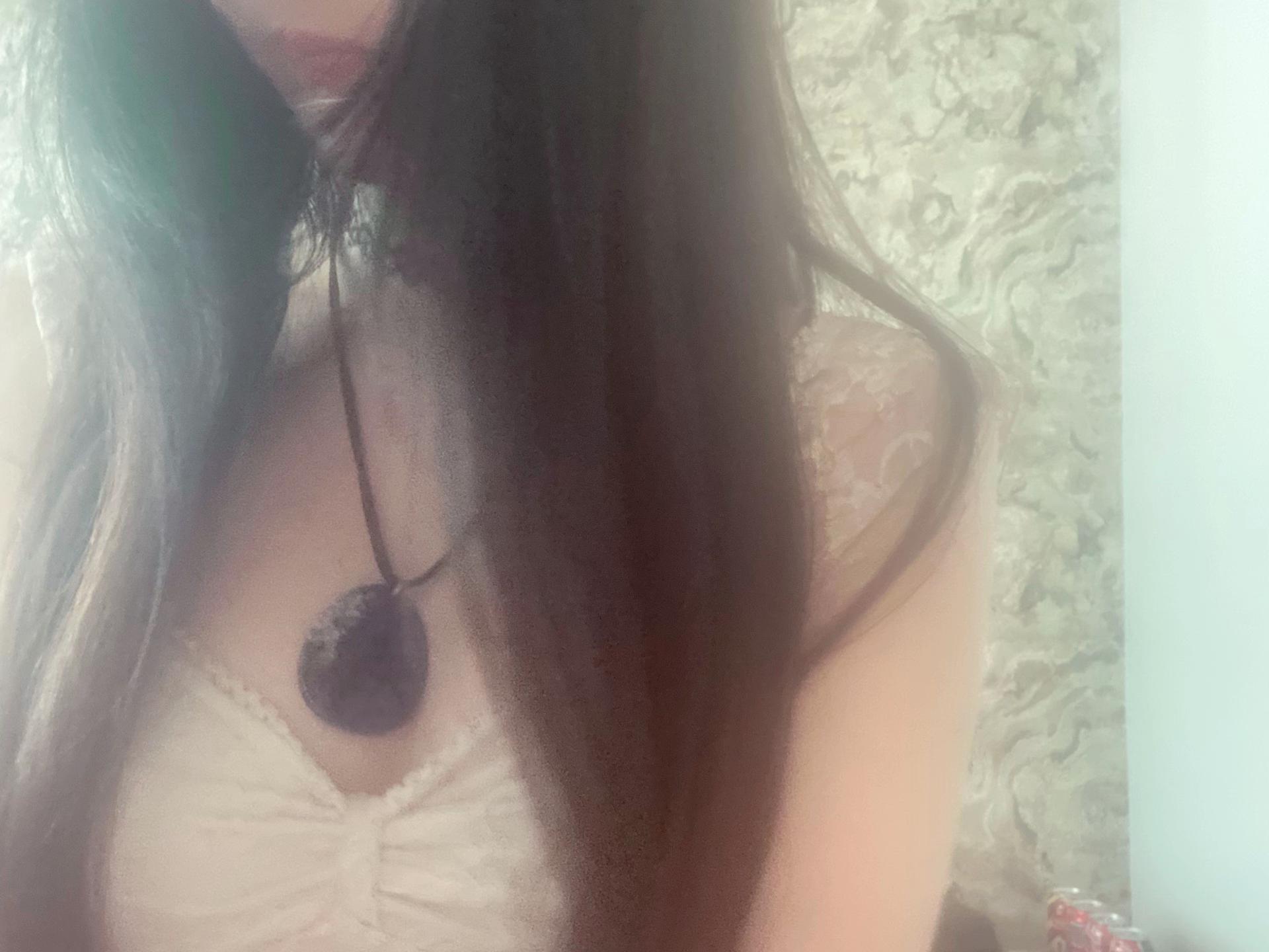 @¥. arianna ☾