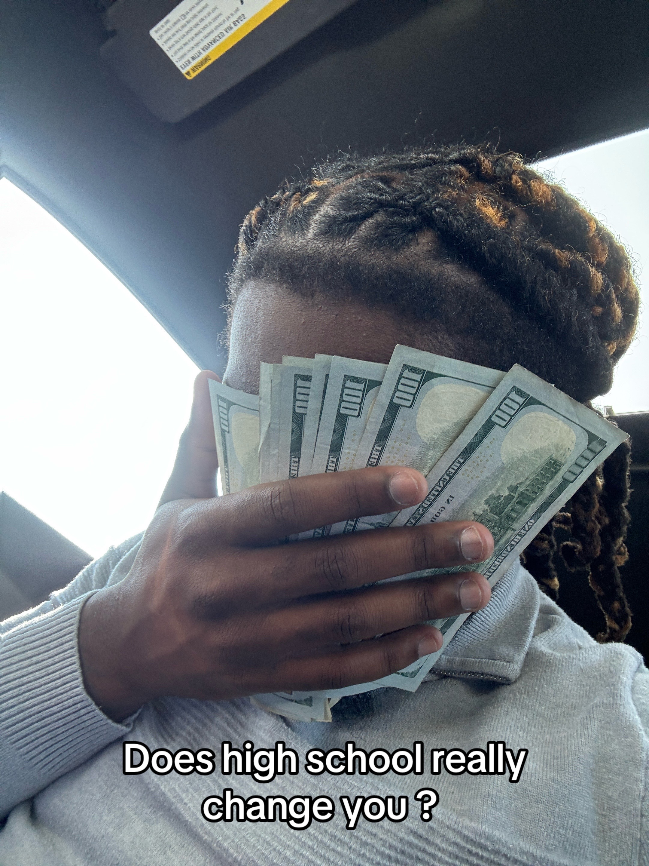 @￼