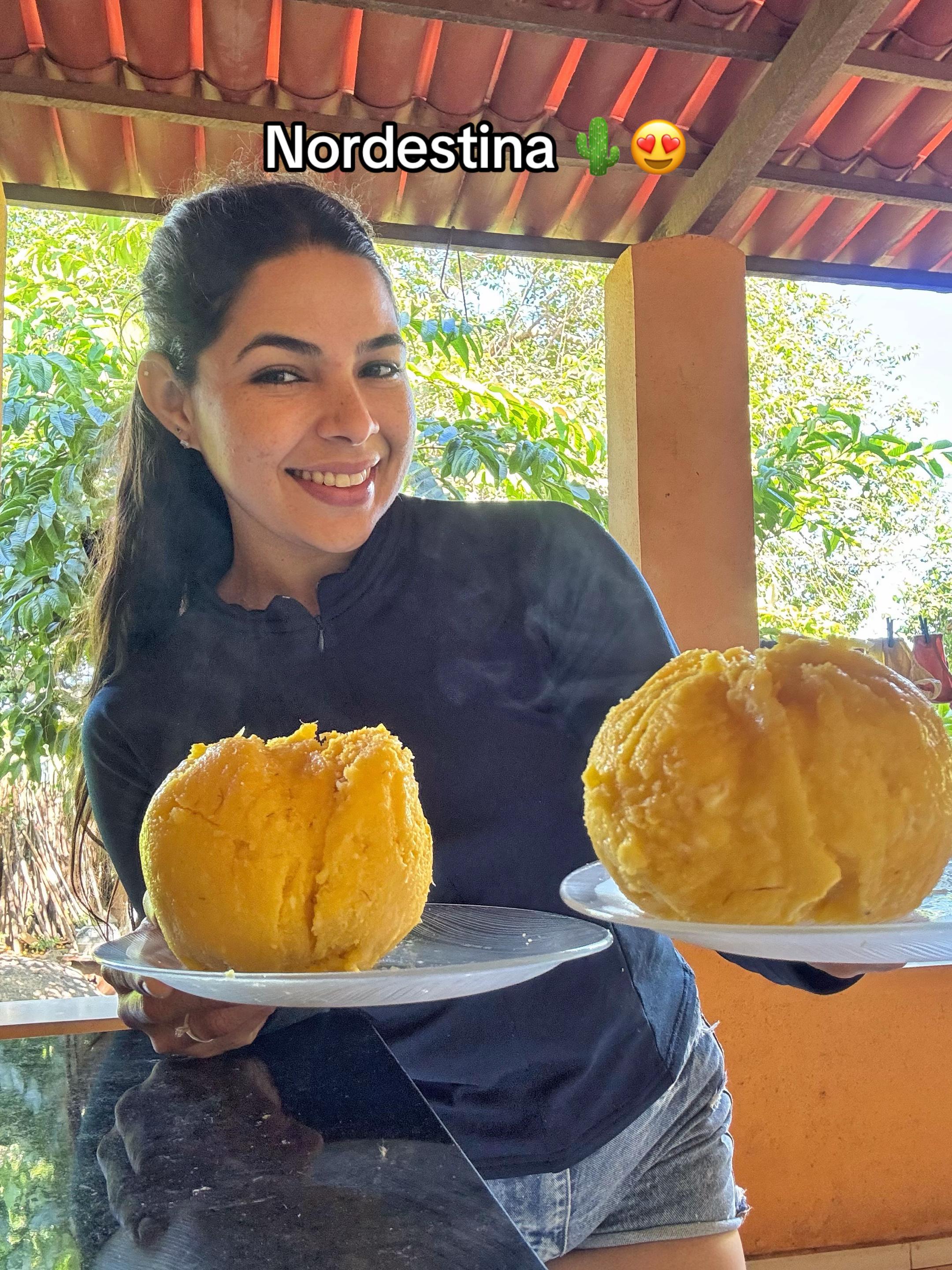@Mônica Chaves