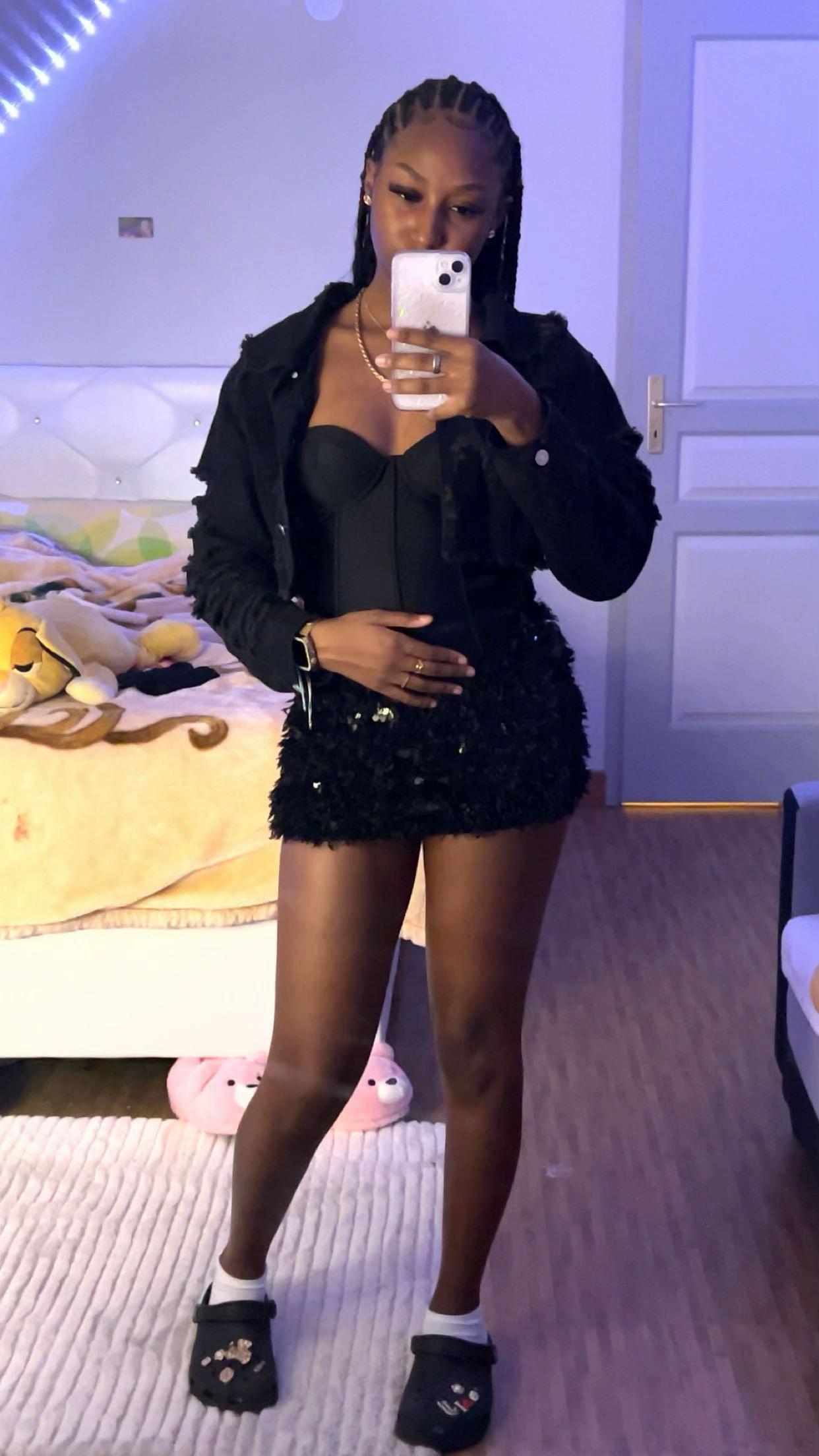 @Dina🦋