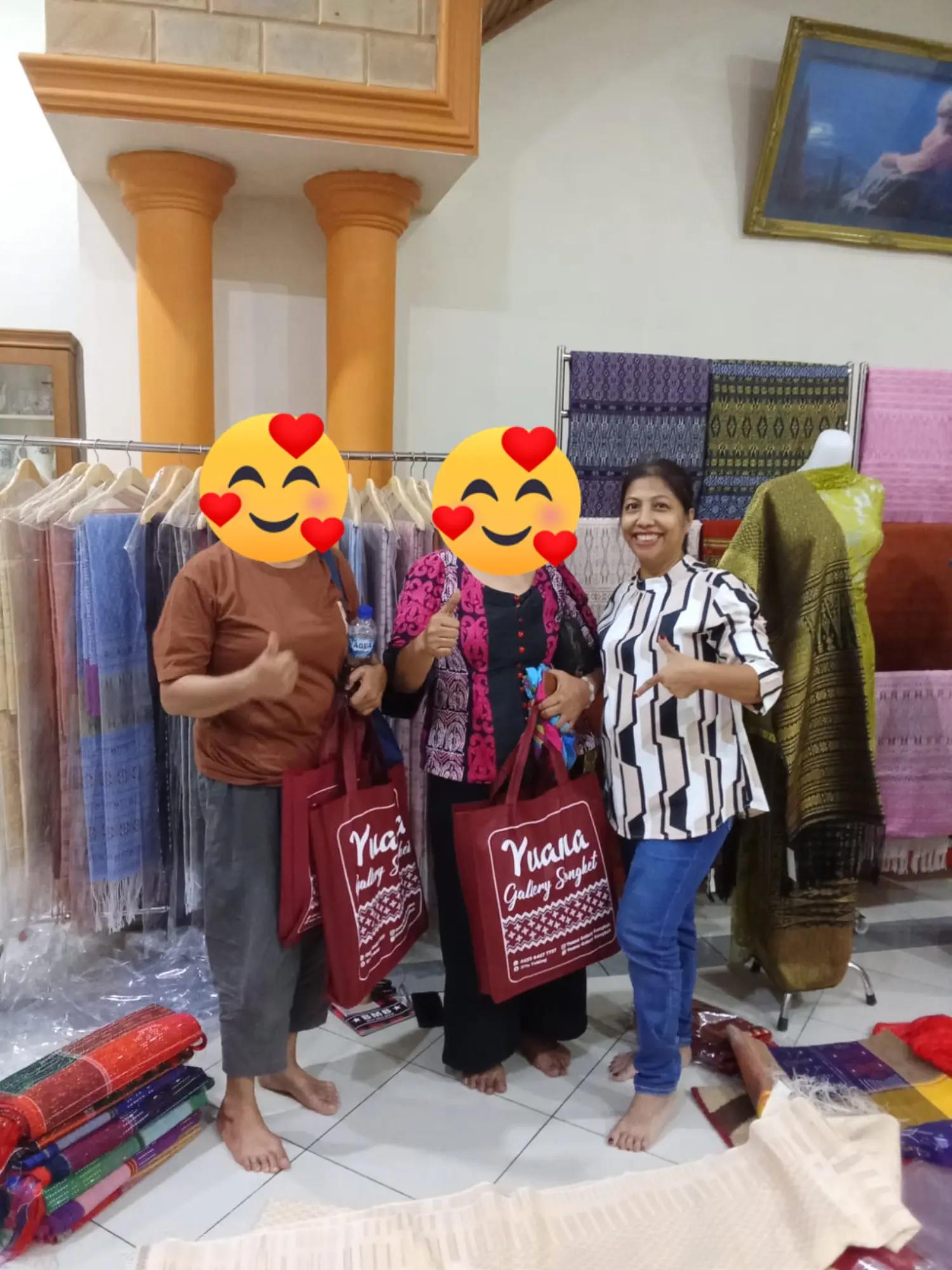 @Yuana Gallery Songket
