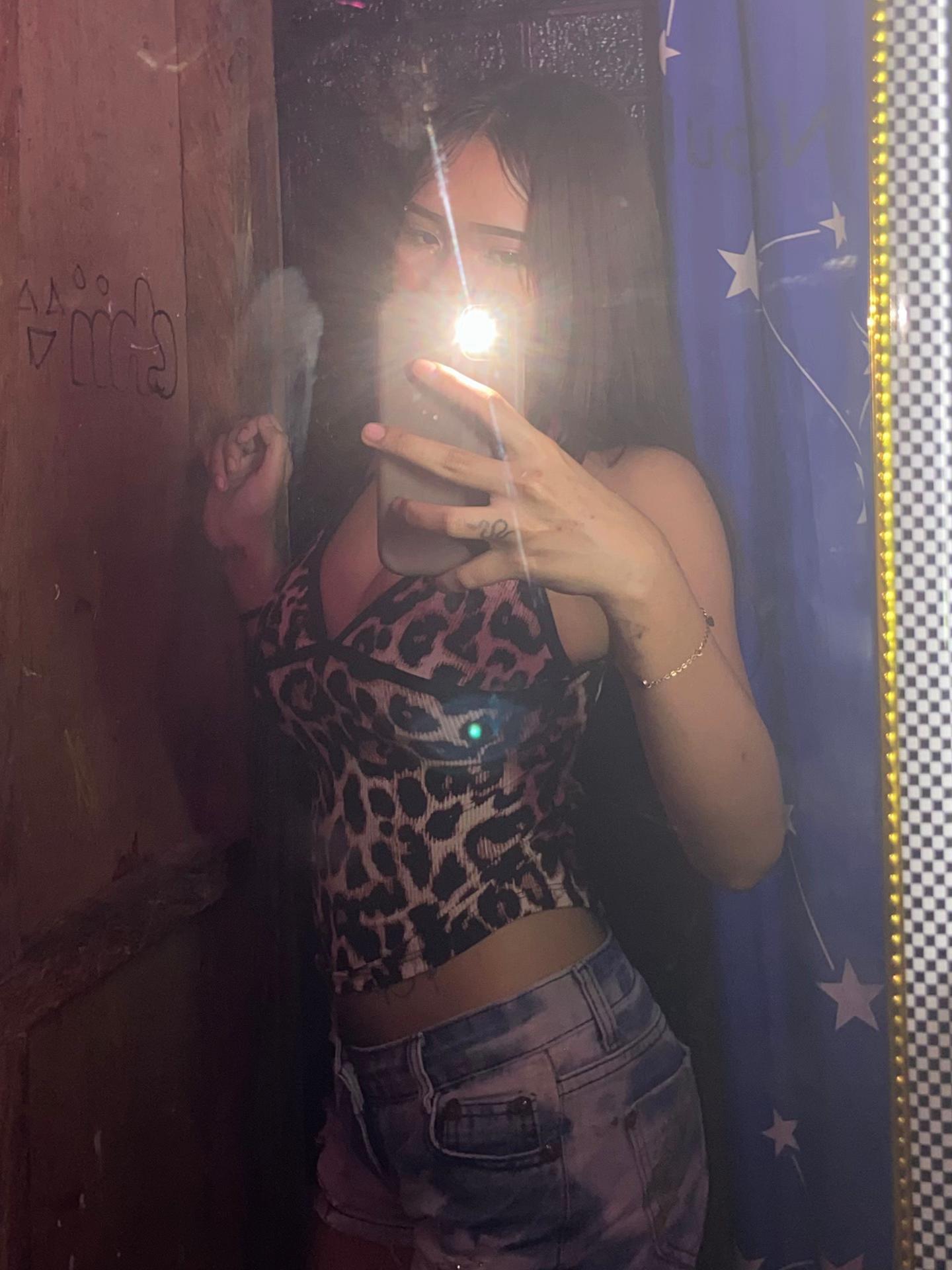 @s4tvrneiz_