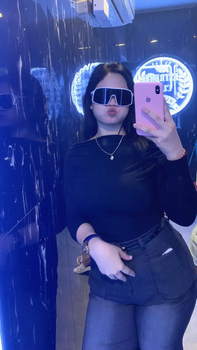 @D O R A 🧬