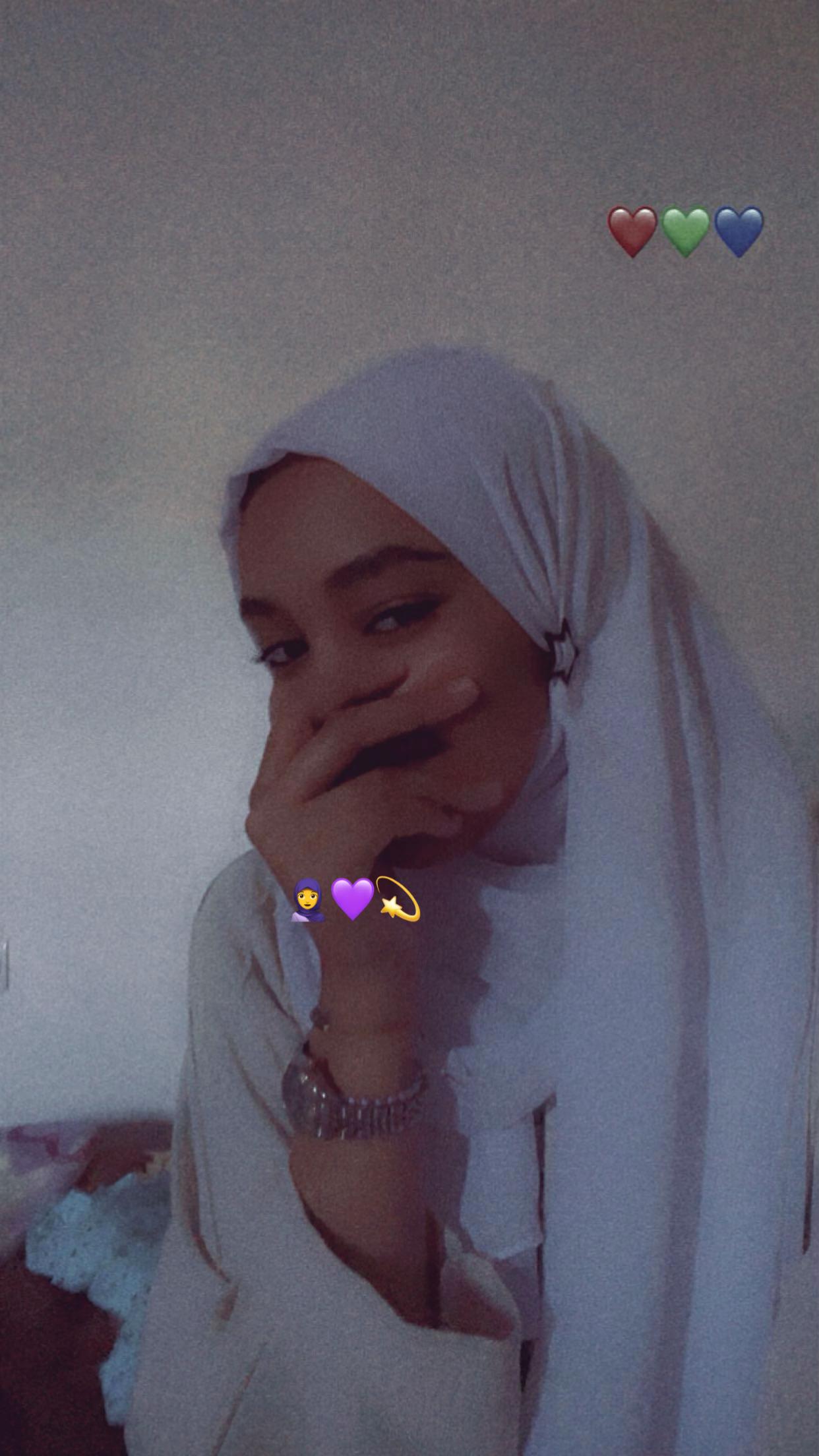 @𝓯𝓸𝔃𝓲 &hearts;️💫🦋