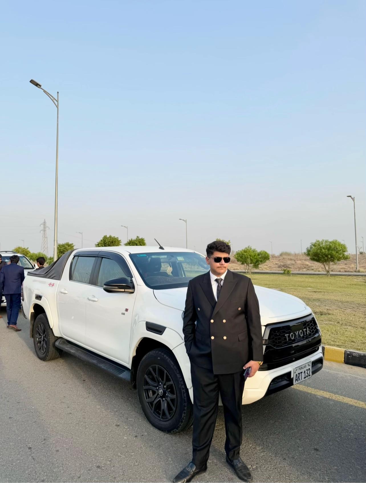 @Hassaan Gill Official