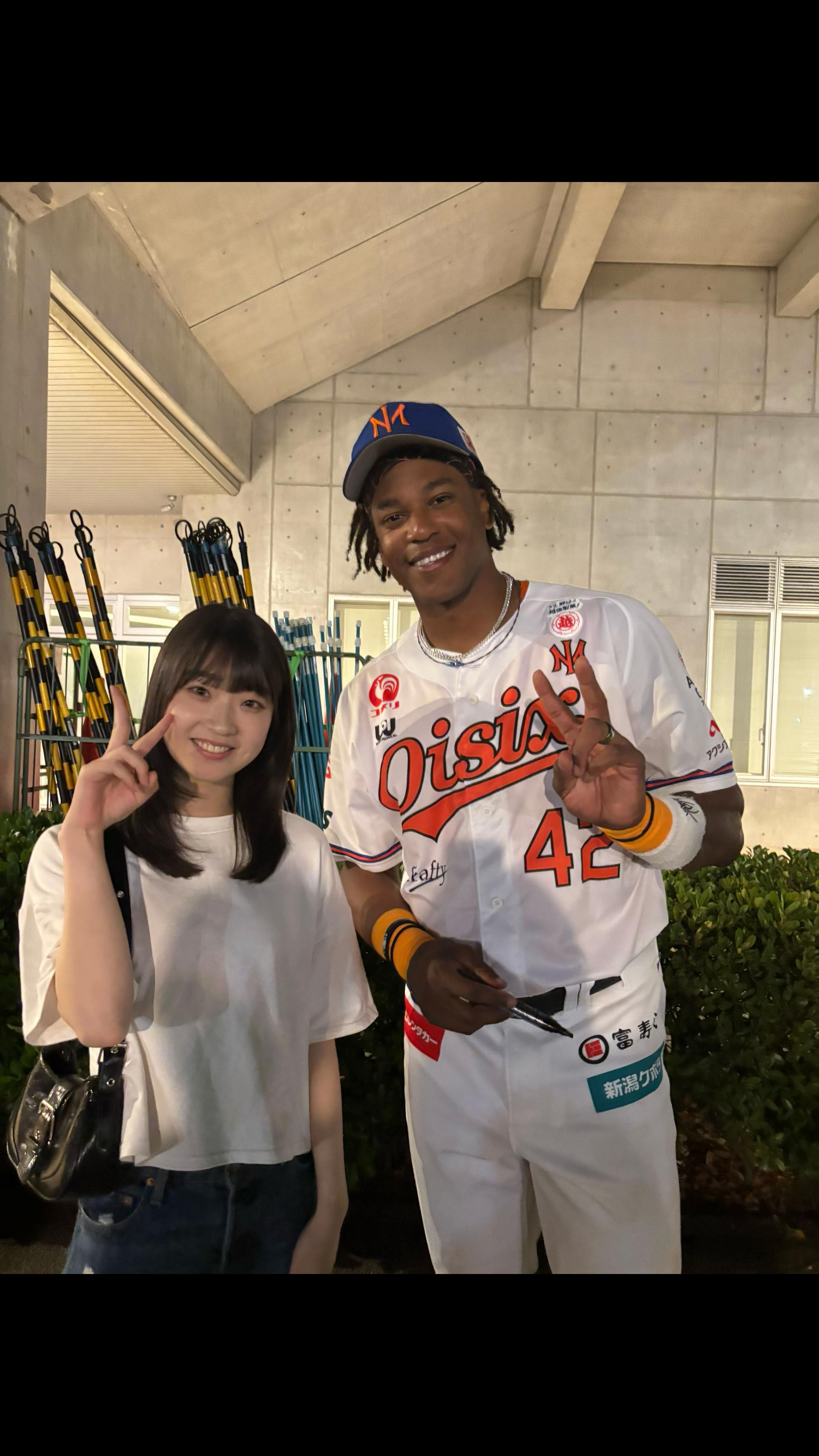 @亀井志乃
