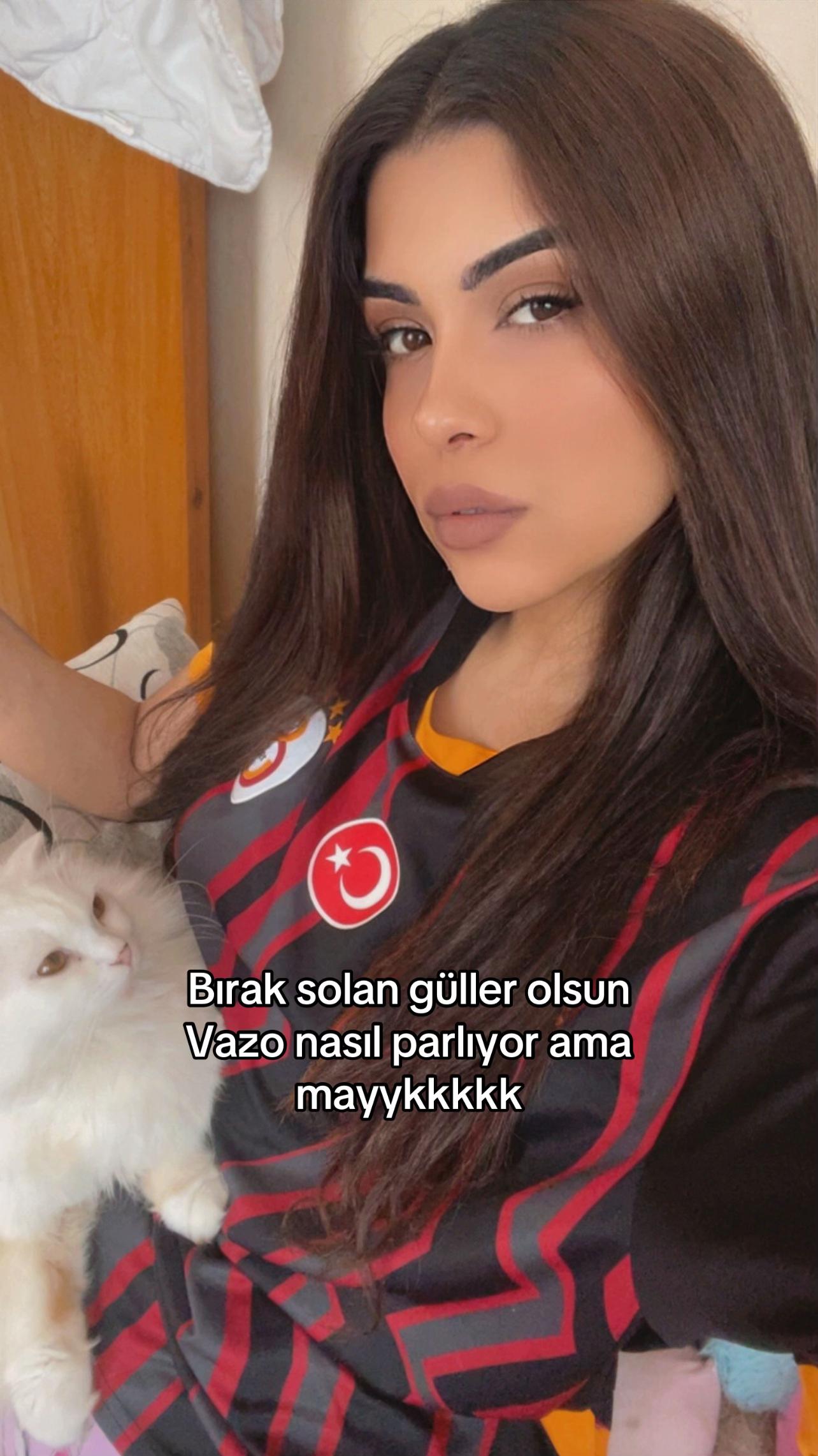@EZGİ