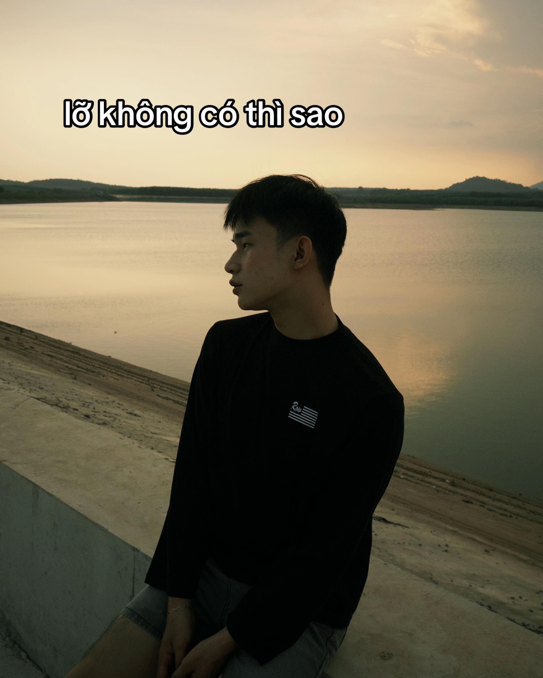 @thằng nhóc hay khóc