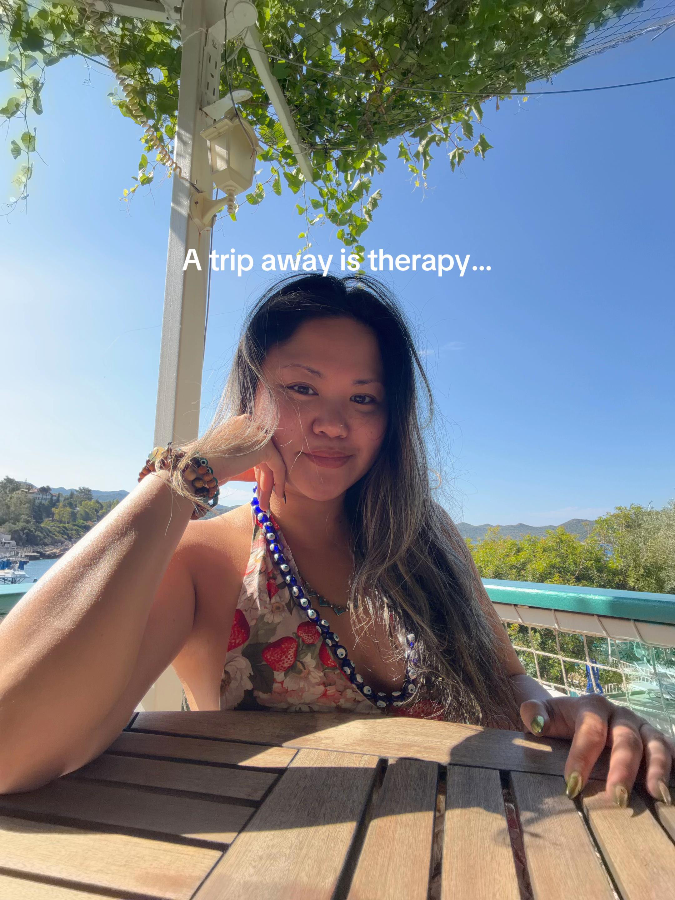 @Mary: a playful TikTok account