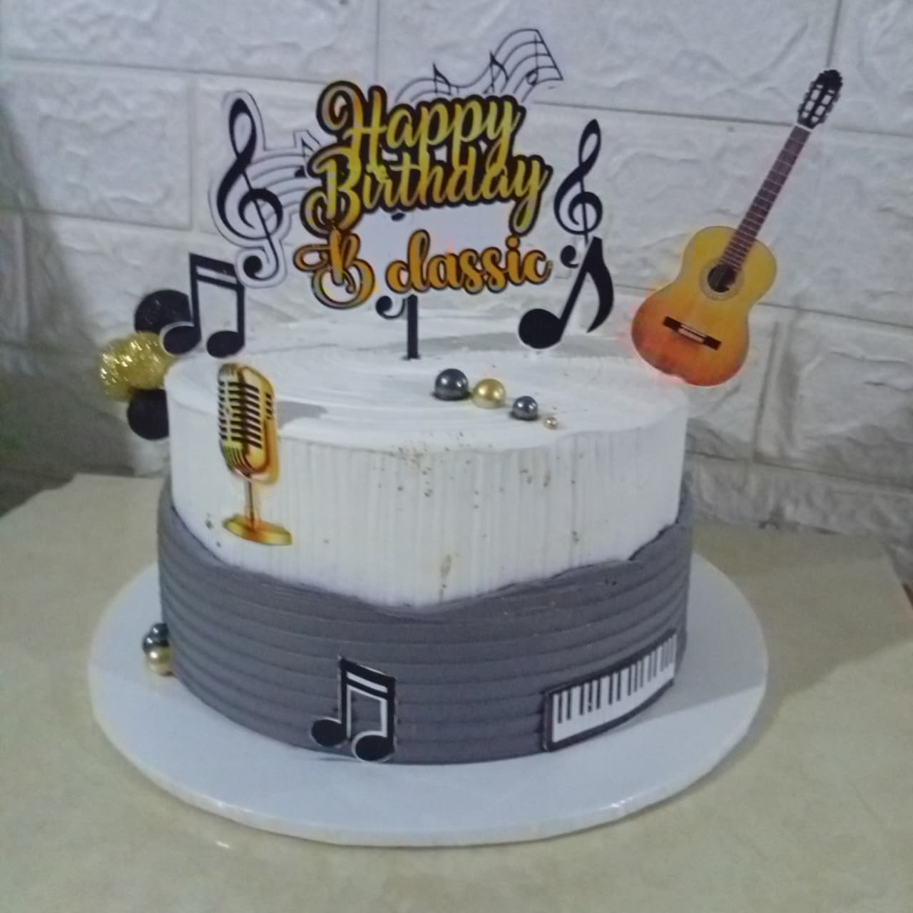 @b classic006