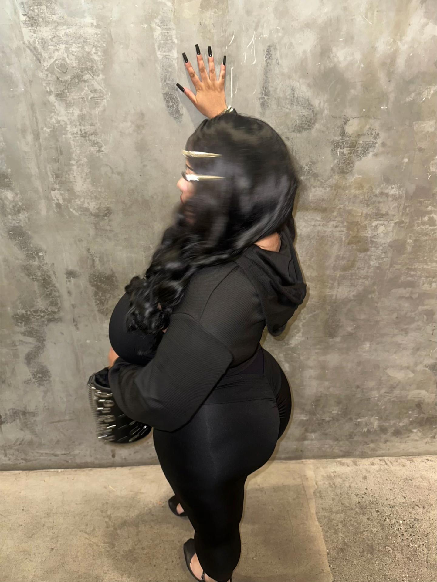 @sadé