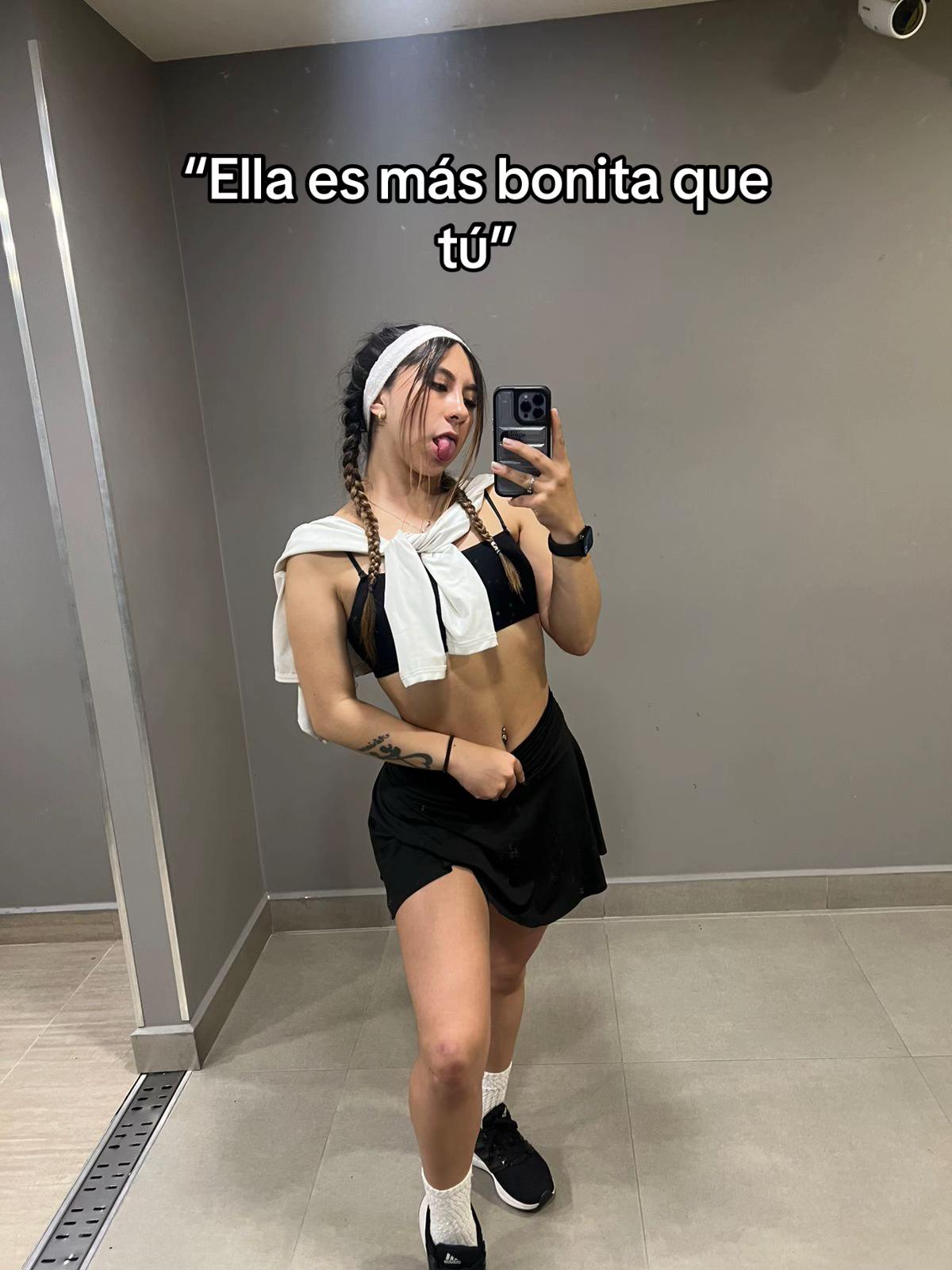@Karol Sofía